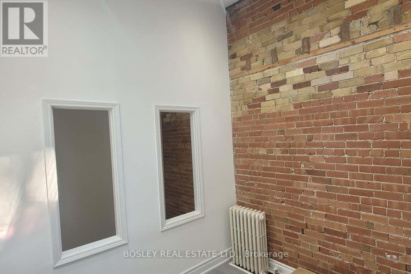 Photo 16 of 3 166 Spadina Road, Toronto ON