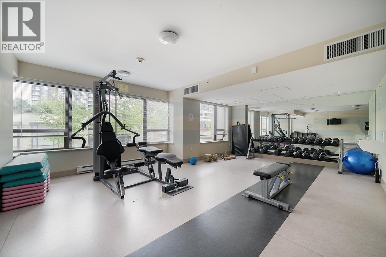 Photo 5 of 1501 4182 Dawson Street, Burnaby BC