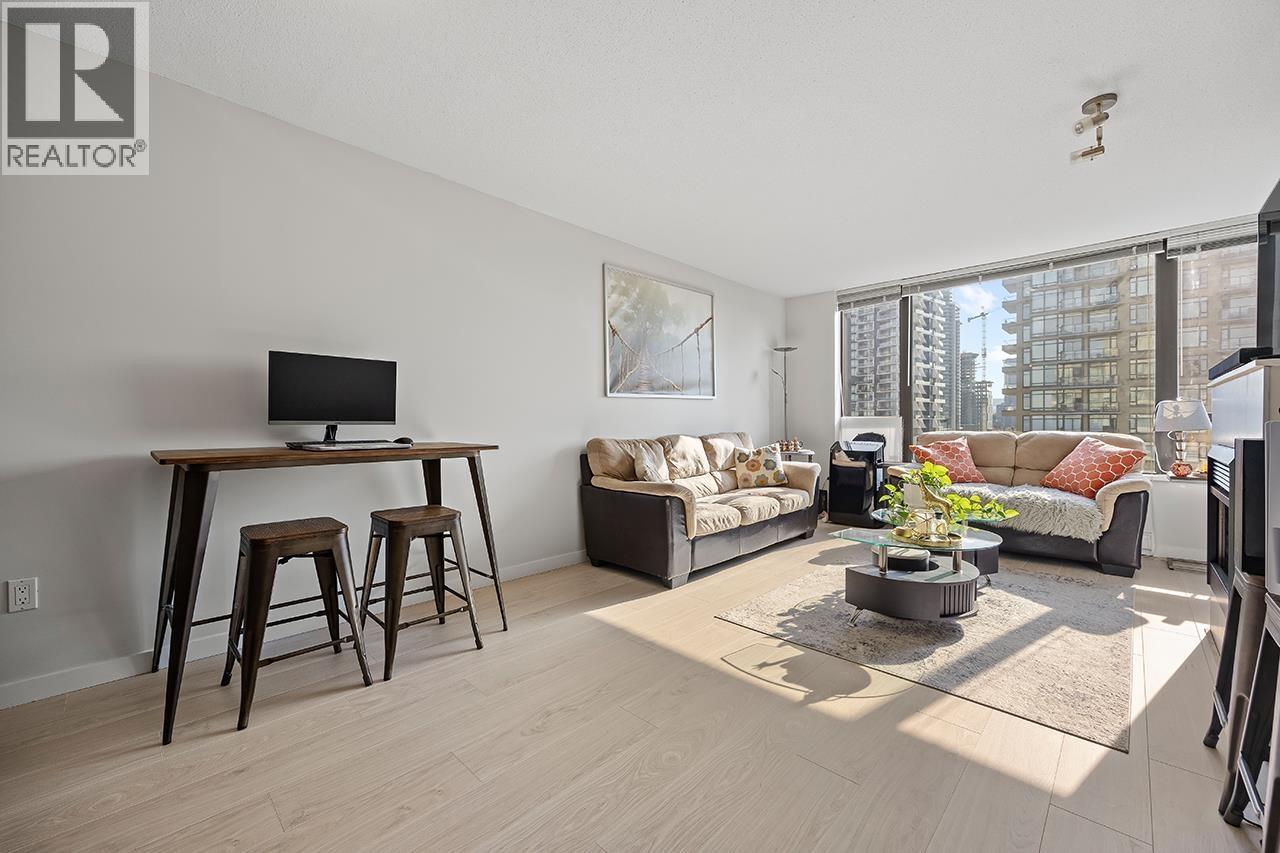 Photo 16 of 1501 4182 Dawson Street, Burnaby BC