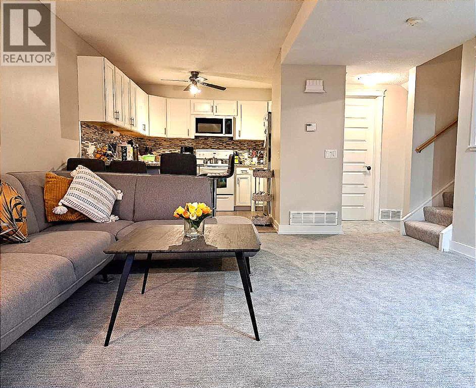 Single Family House for Sale in    Street SW Glenbrook Calgary 