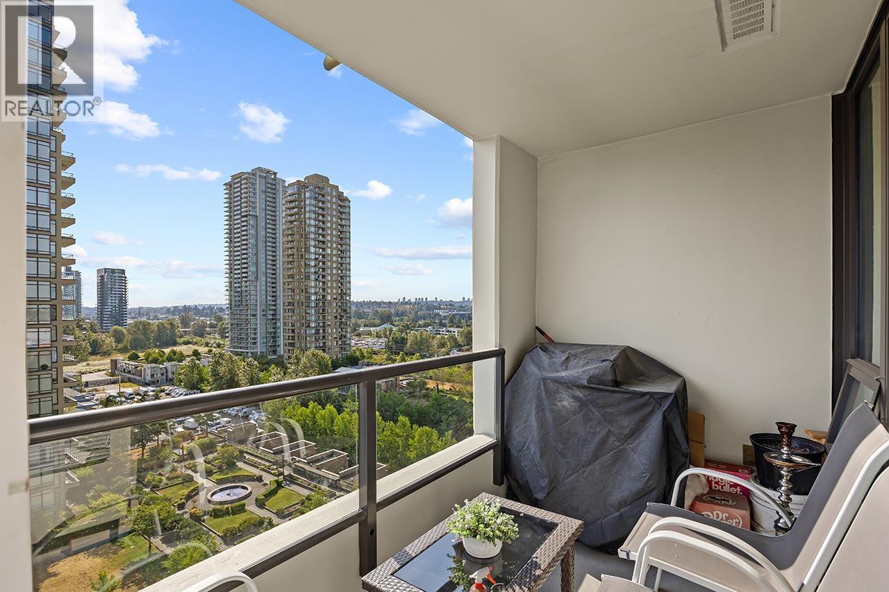 Photo 24 of 1501 4182 Dawson Street, Burnaby BC