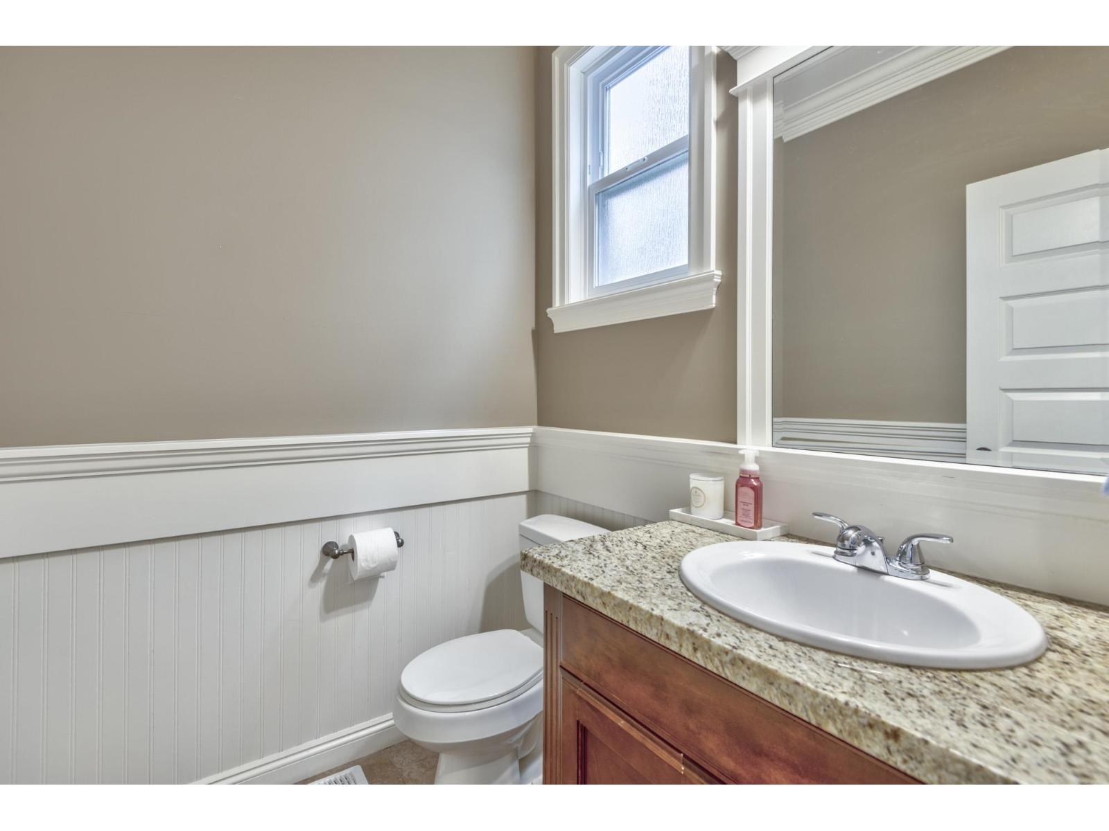 Photo 15 of 9855 203 A Street, Langley BC