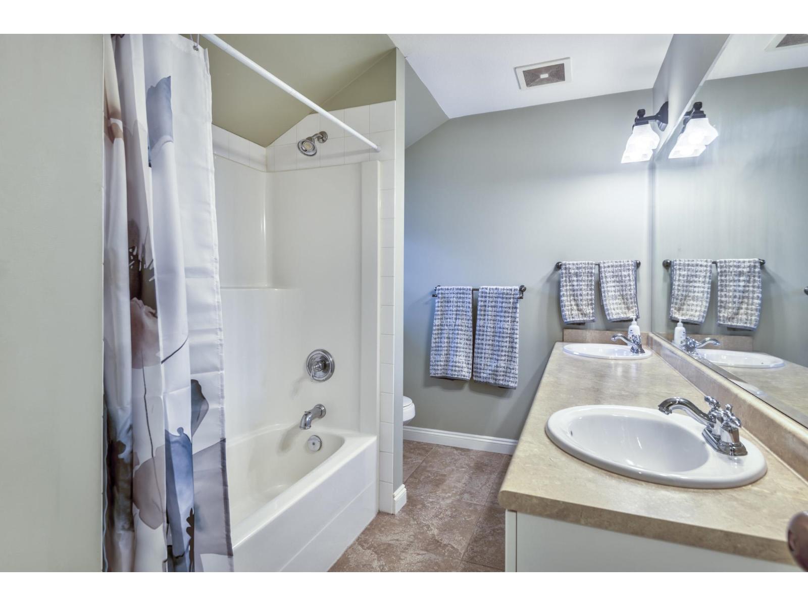 Photo 24 of 9855 203 A Street, Langley BC