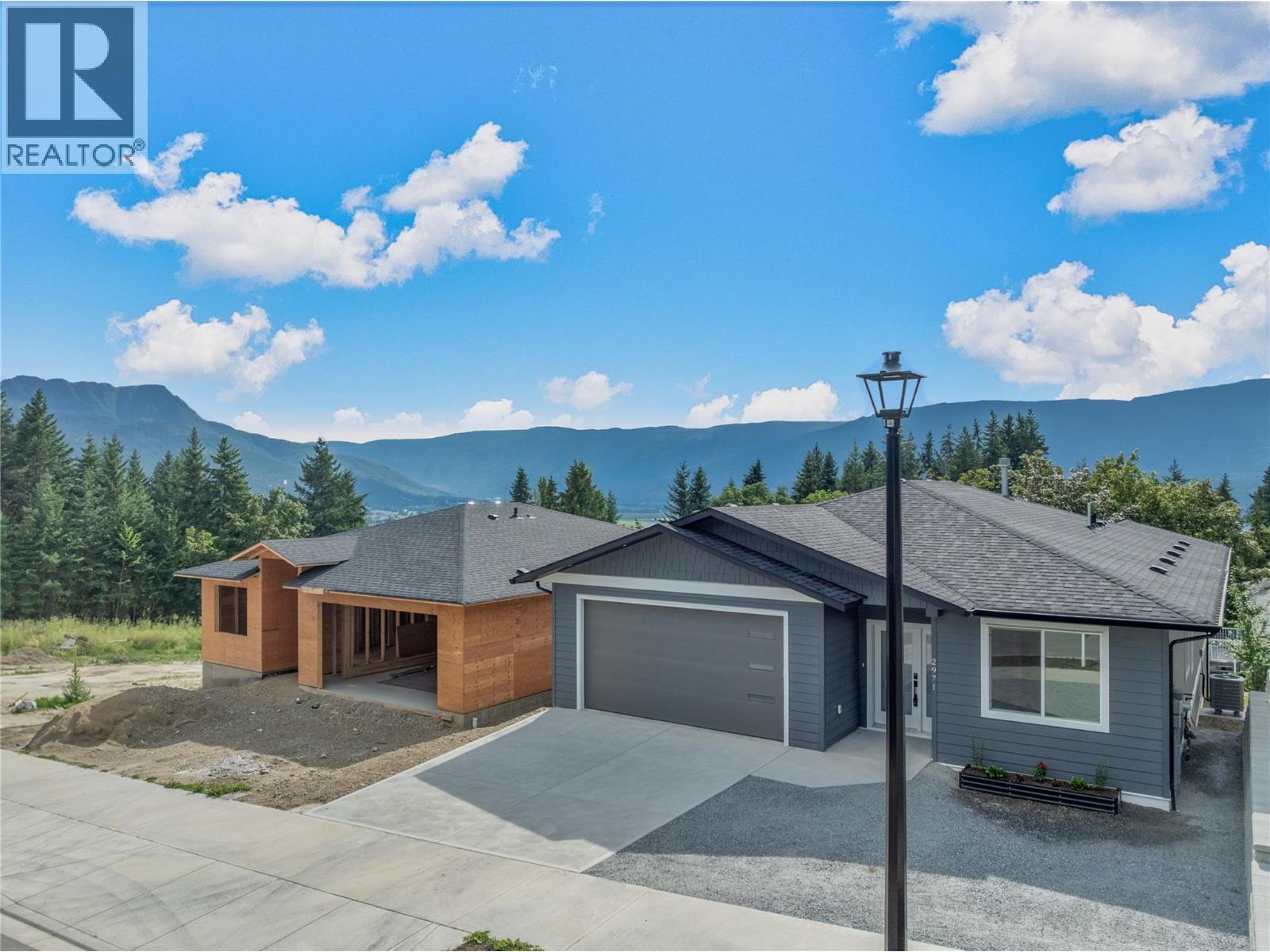  2971 27 Street Northeast, Salmon Arm