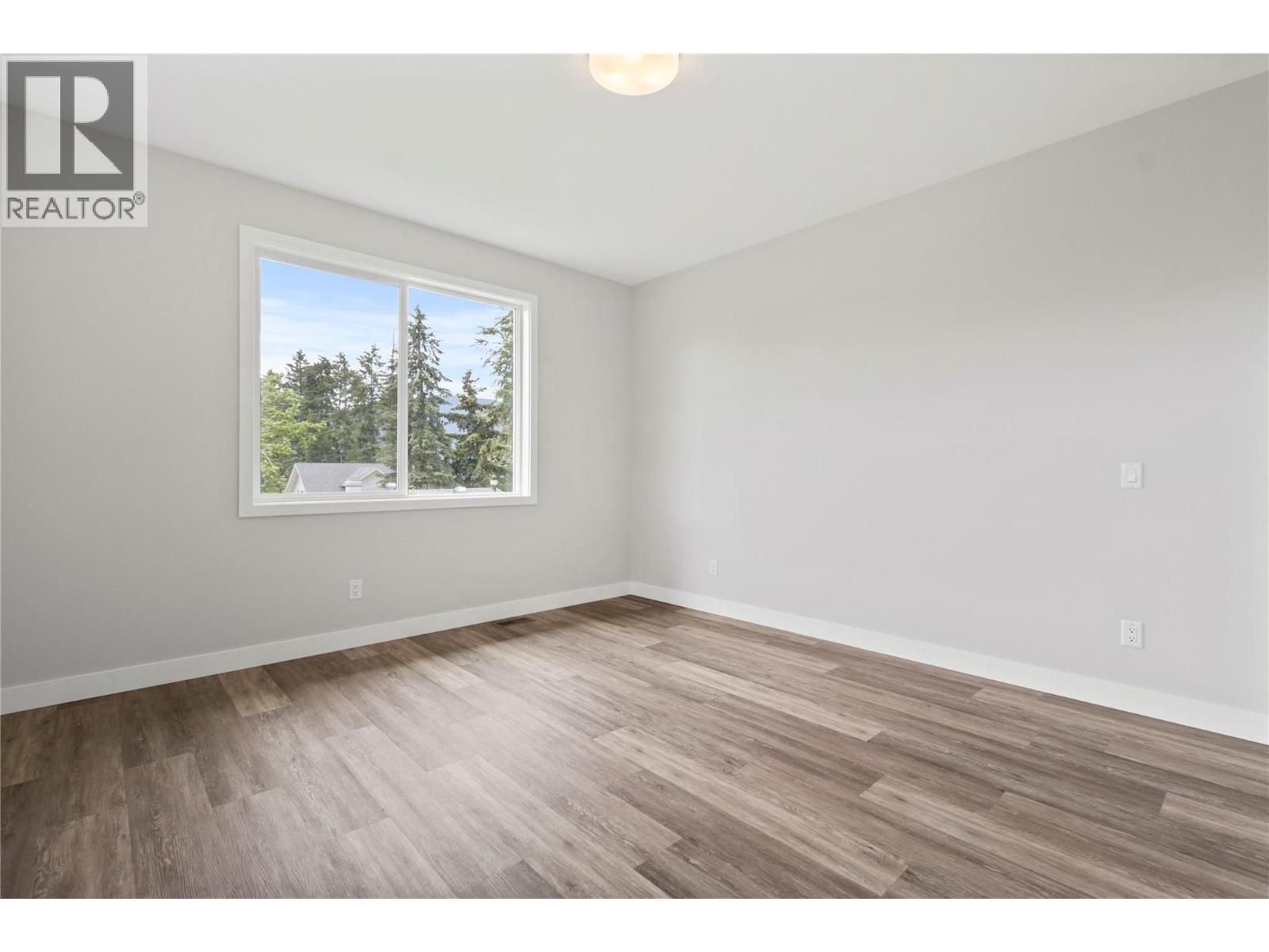 Photo 29 of 2971 27 Street Ne, Salmon Arm BC