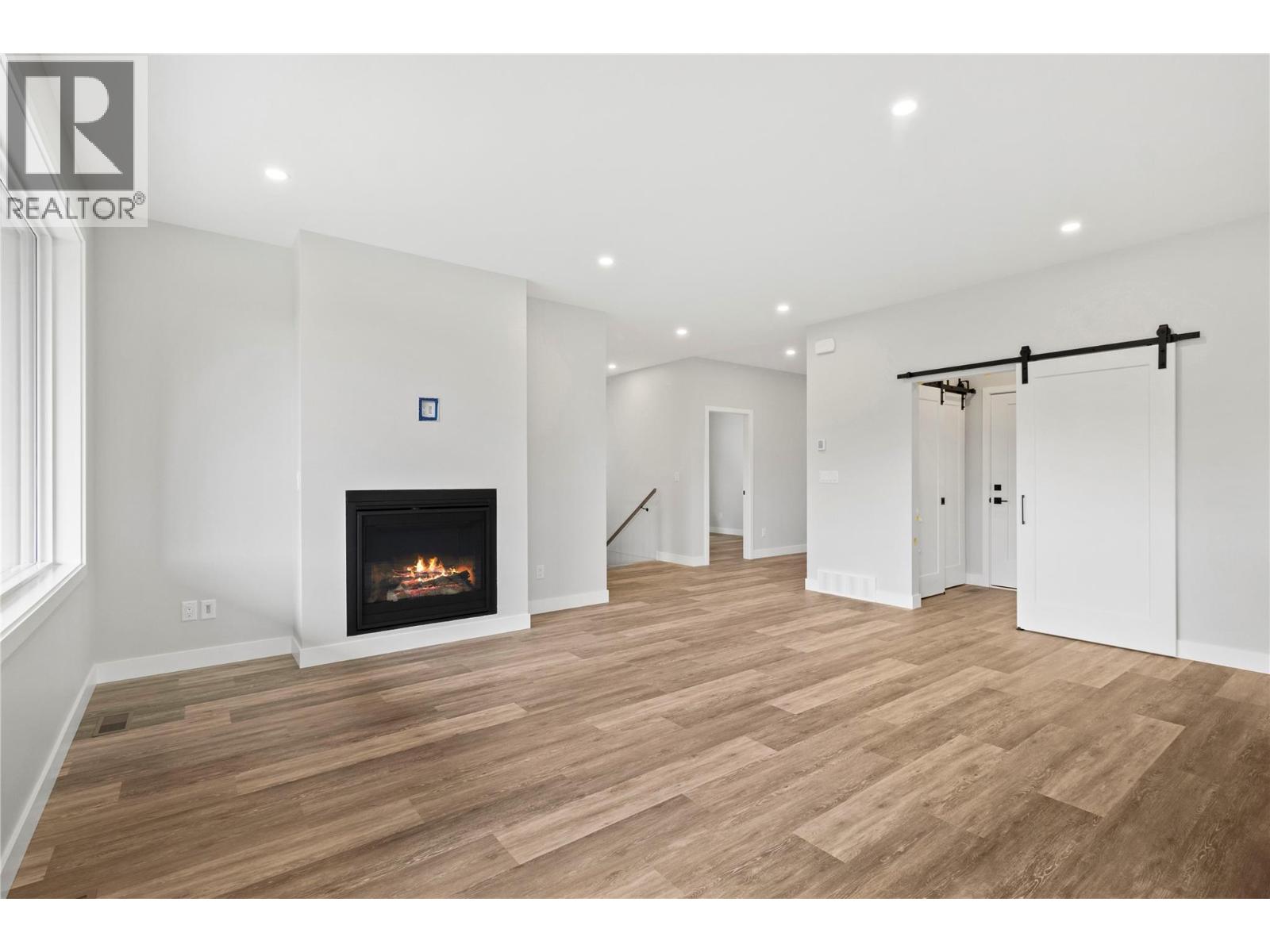 Photo 1 of 2971 27 Street Ne, Salmon Arm BC