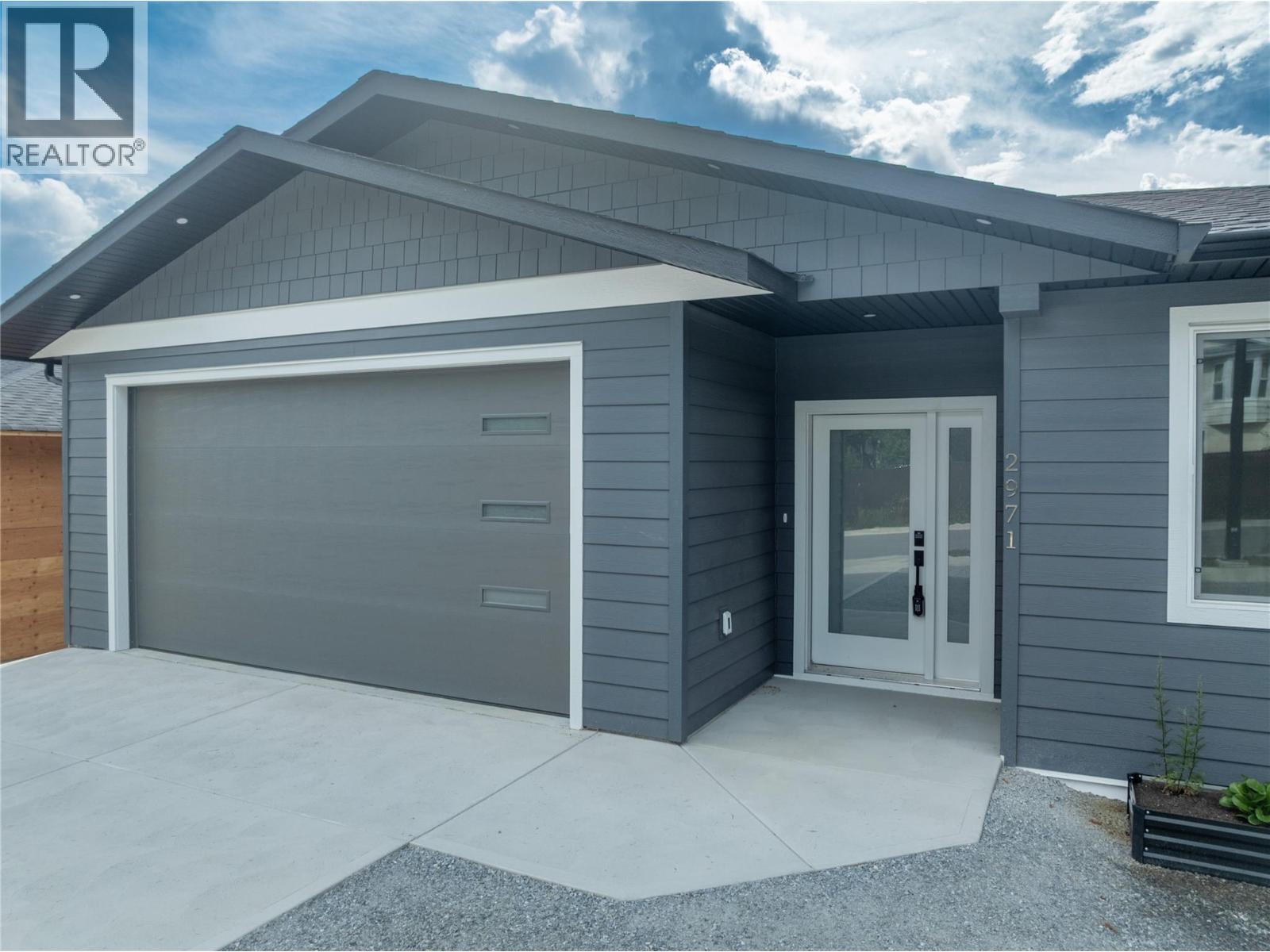 Photo 12 of 2971 27 Street Ne, Salmon Arm BC