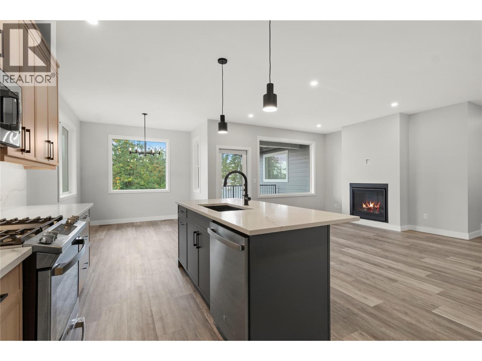 Photo 22 of 2971 27 Street Ne, Salmon Arm BC