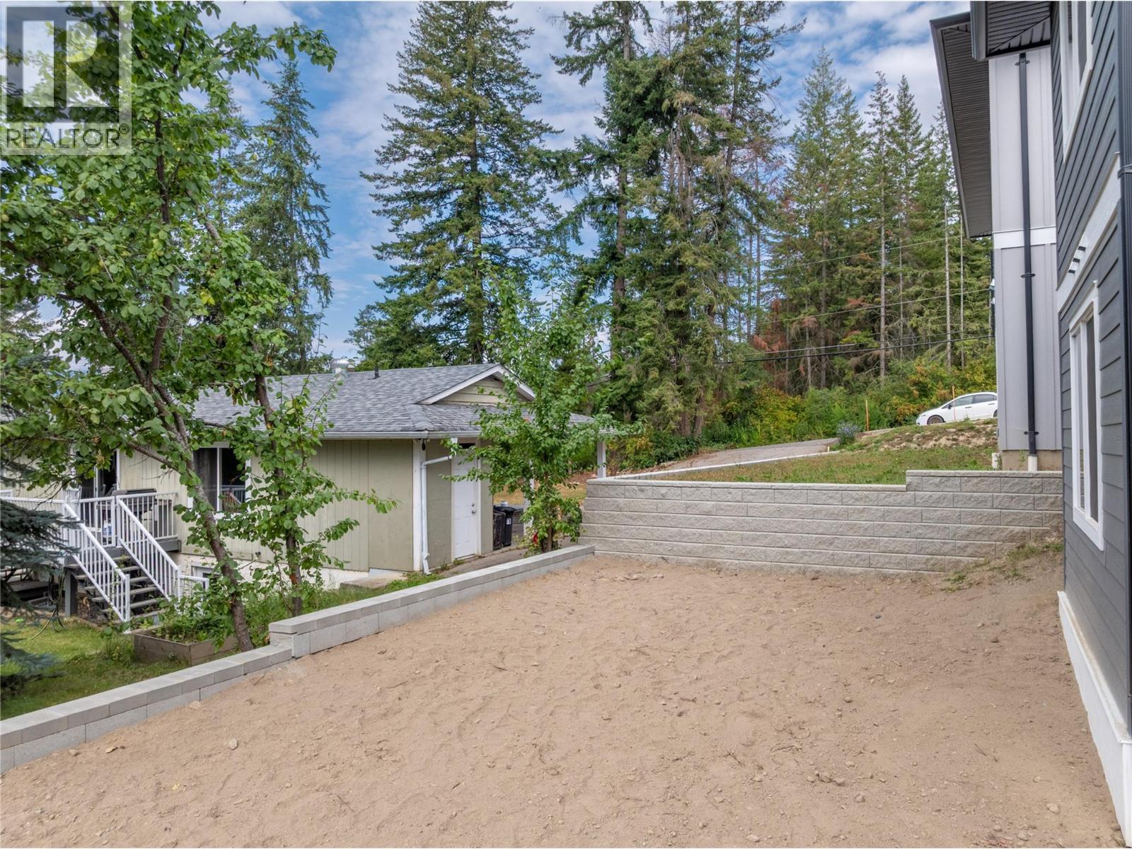 Photo 23 of 2971 27 Street Ne, Salmon Arm BC