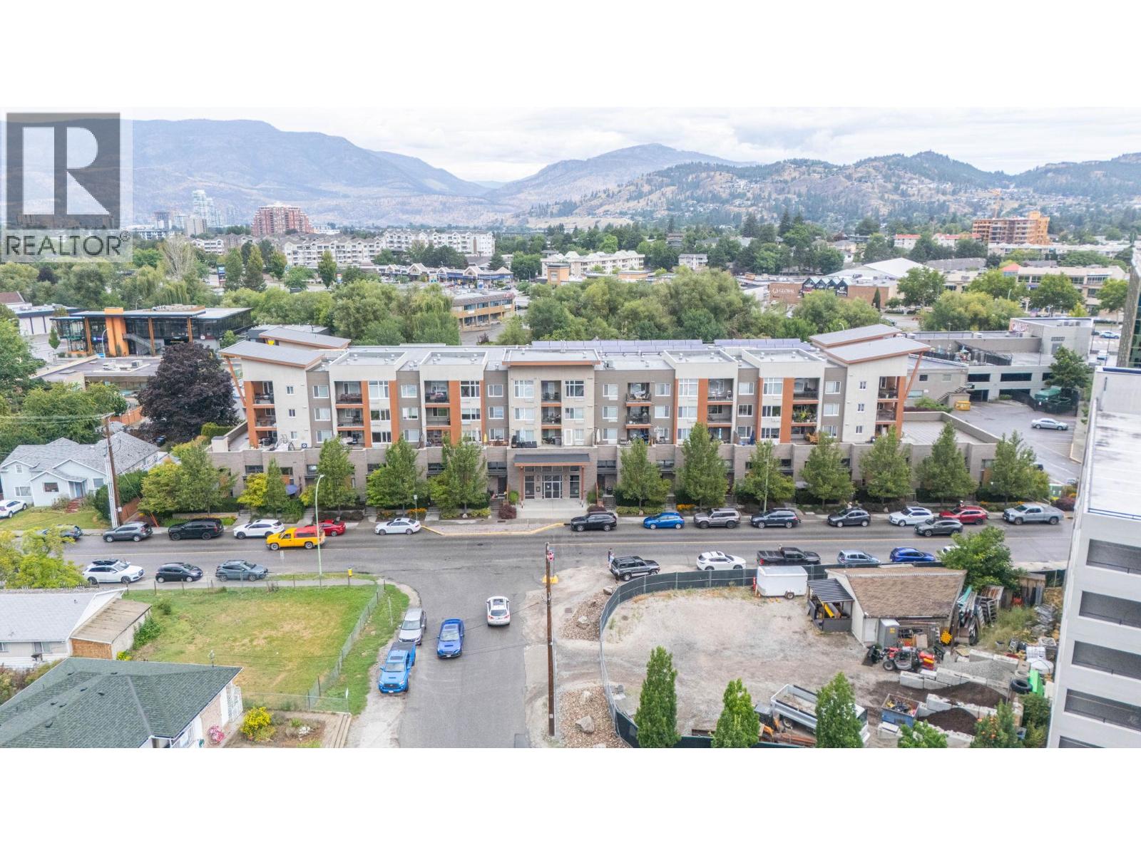 7 1550 Dickson Avenue, Kelowna