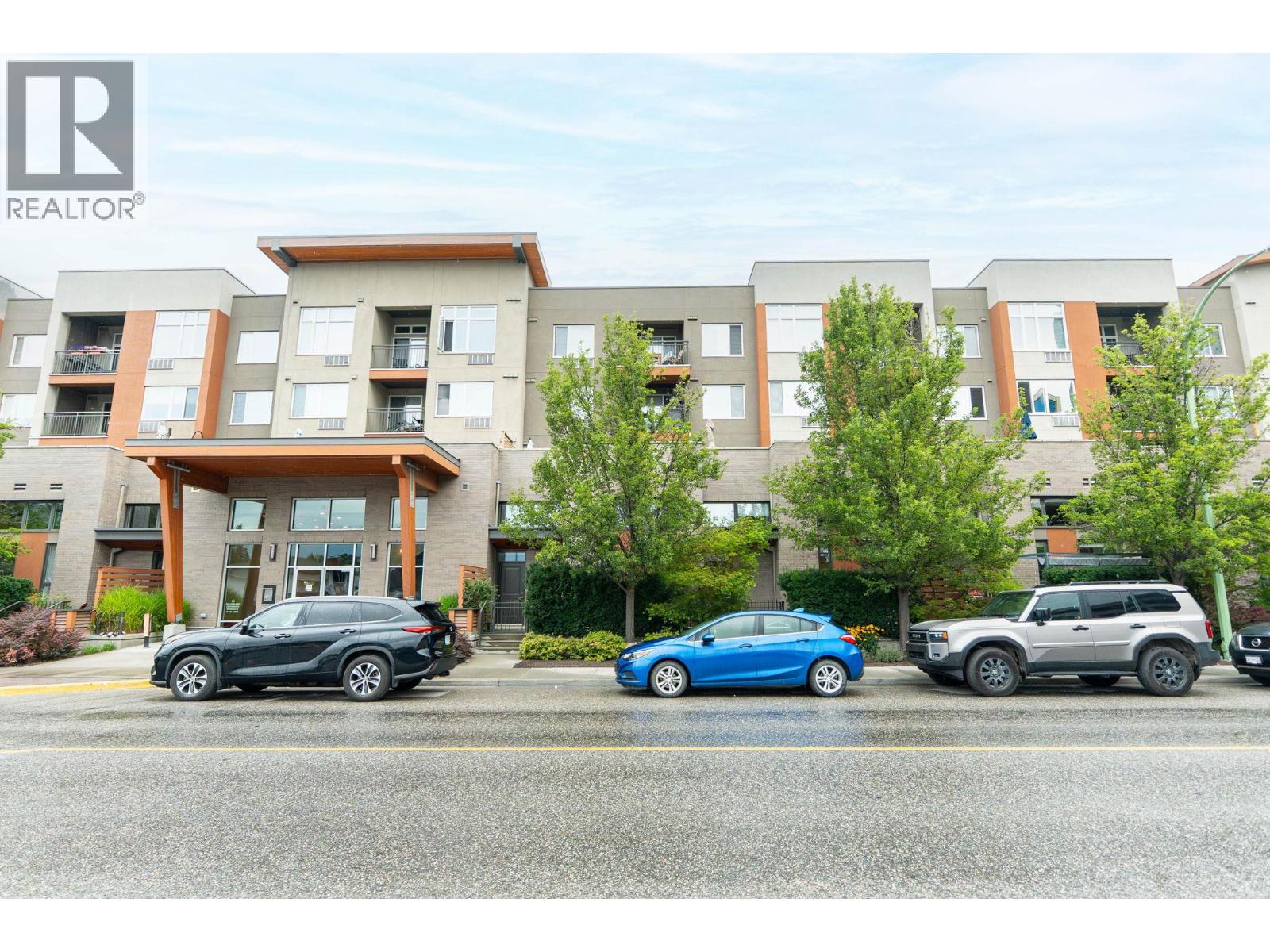 7 1550 Dickson Avenue, Kelowna