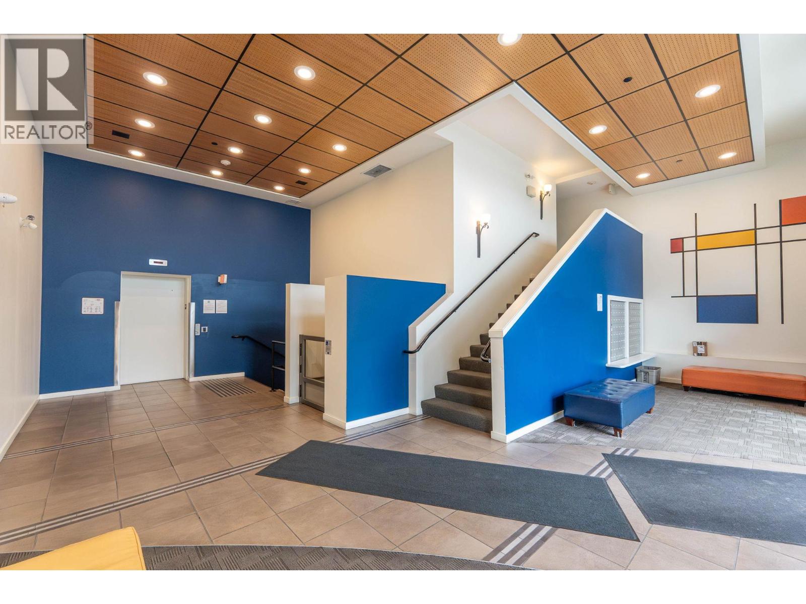 7 1550 Dickson Avenue, Kelowna