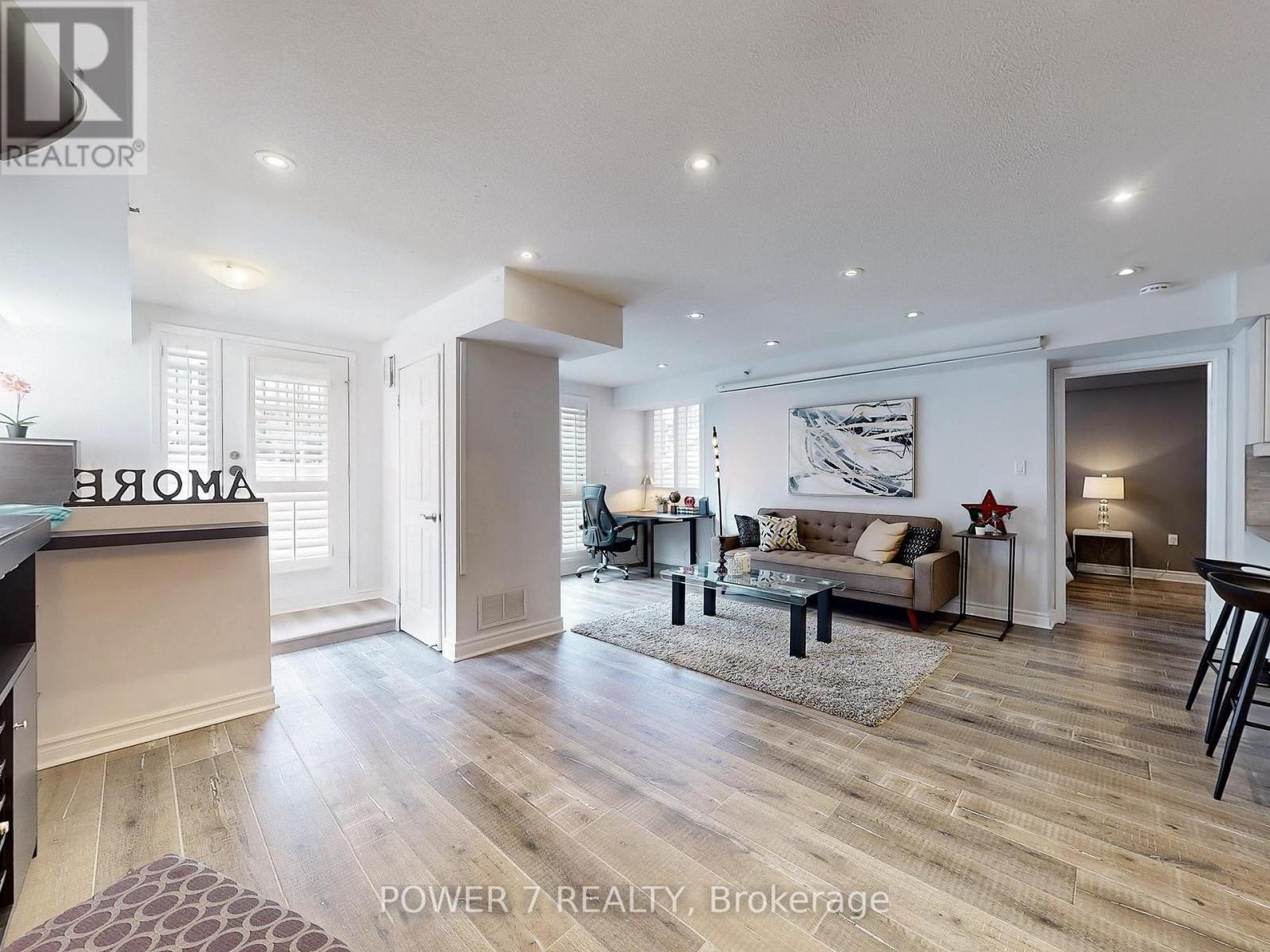 Photo 21 of 820 75 Weldrick Road E, Richmond Hill ON