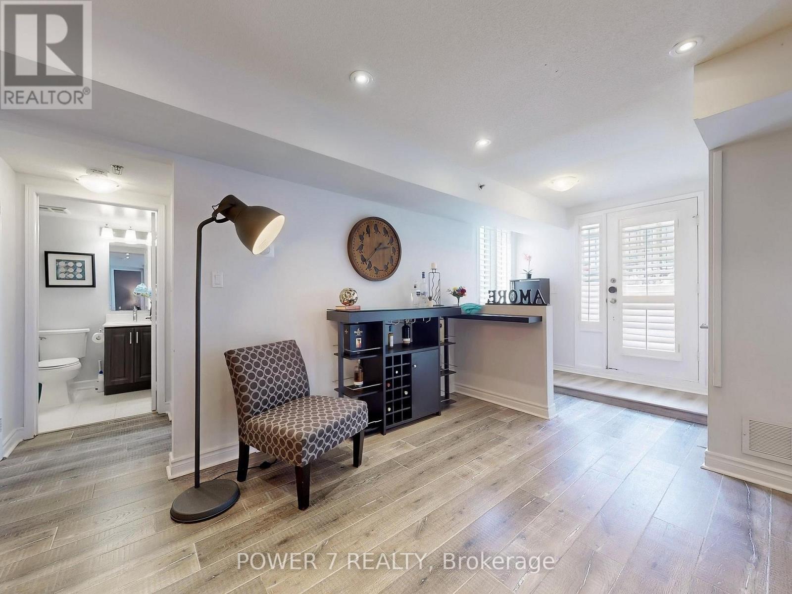 Photo 24 of 820 75 Weldrick Road E, Richmond Hill ON