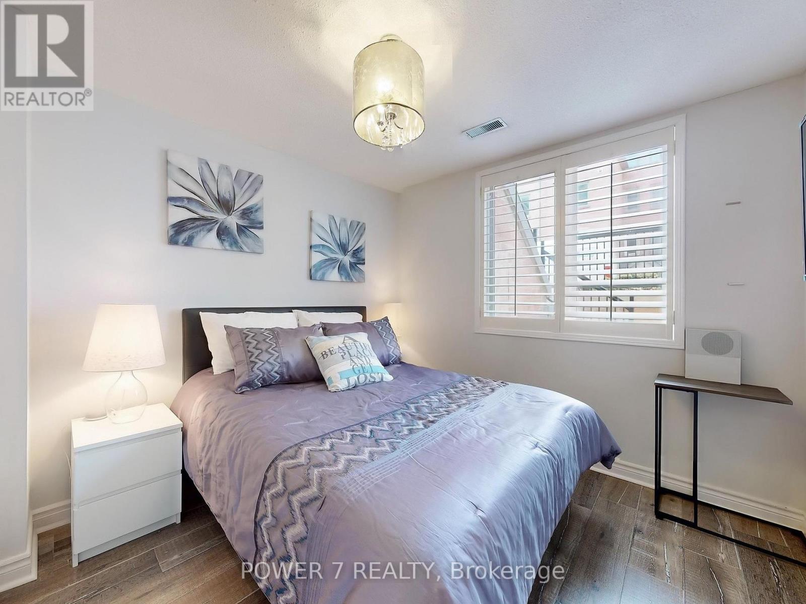 Photo 12 of 820 75 Weldrick Road E, Richmond Hill ON