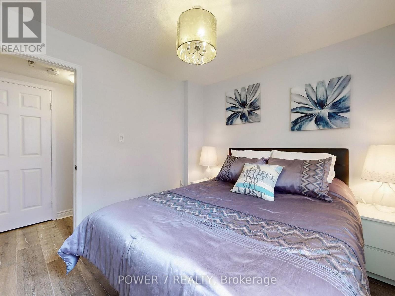 Photo 13 of 820 75 Weldrick Road E, Richmond Hill ON