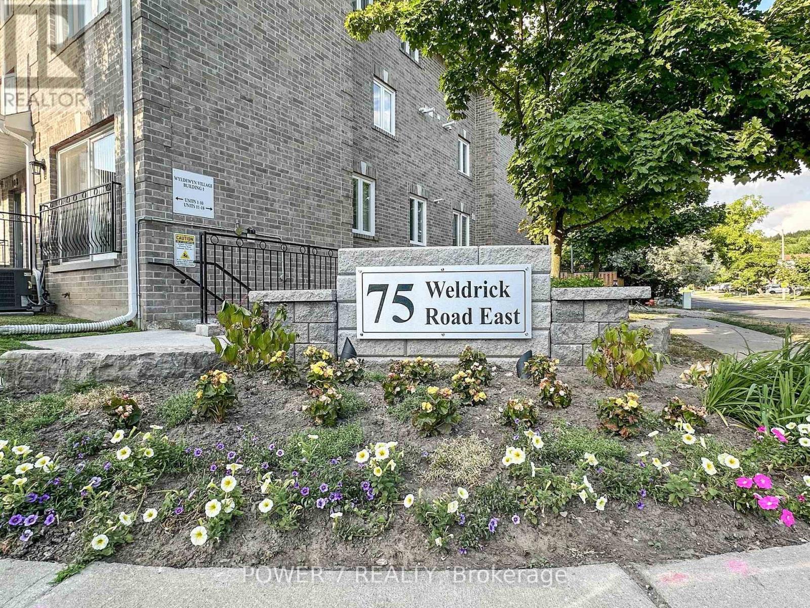 Photo 33 of 820 75 Weldrick Road E, Richmond Hill ON