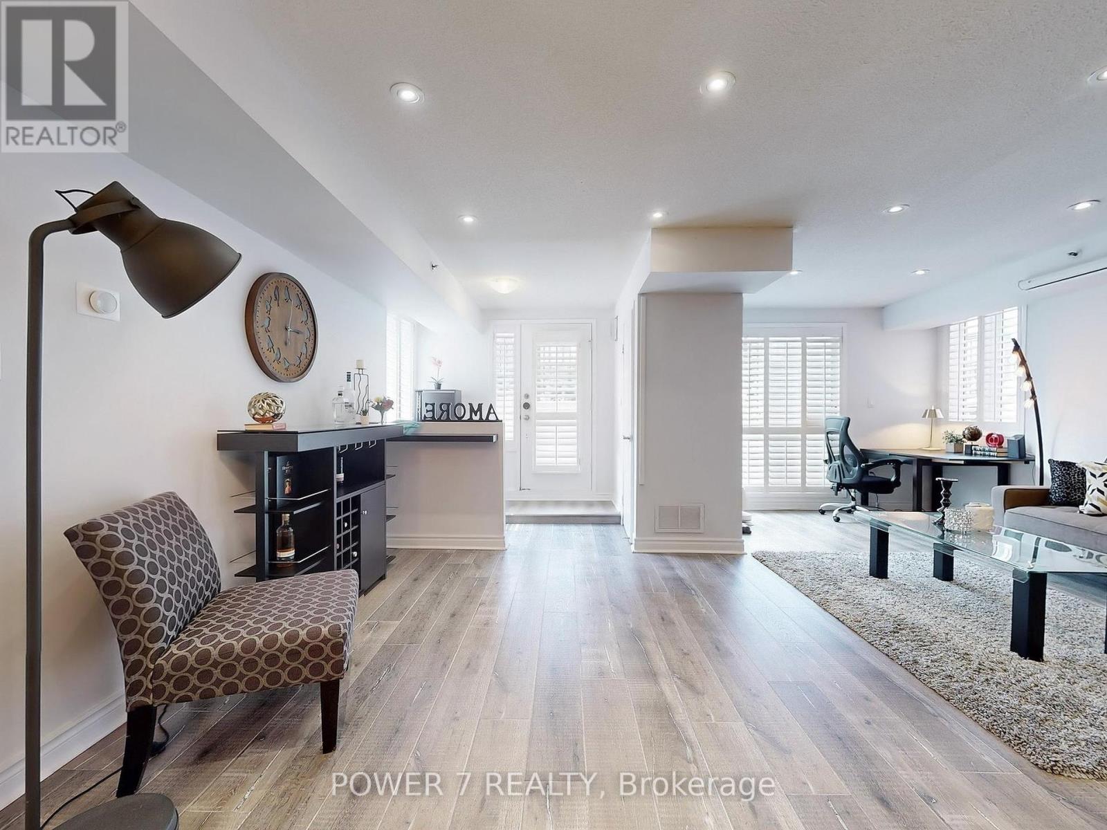 Photo 39 of 820 75 Weldrick Road E, Richmond Hill ON