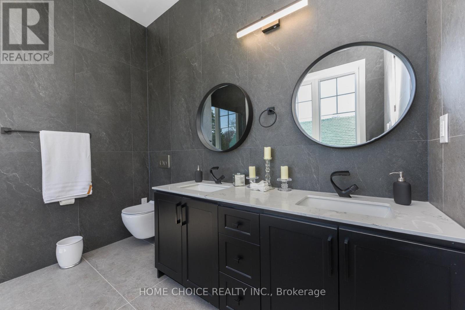 Photo 25 of 302 Tuck Drive, Burlington ON