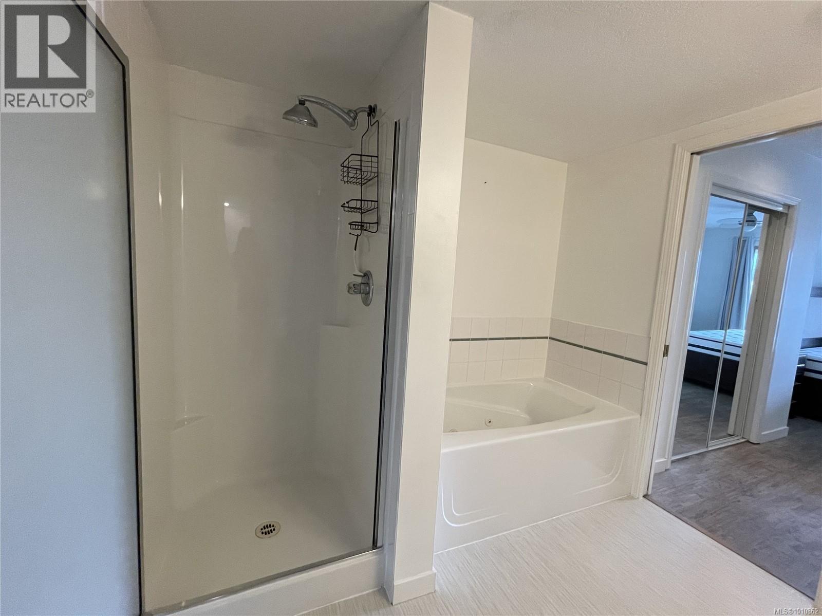 202 4505 Victoria Quay, Port Alberni