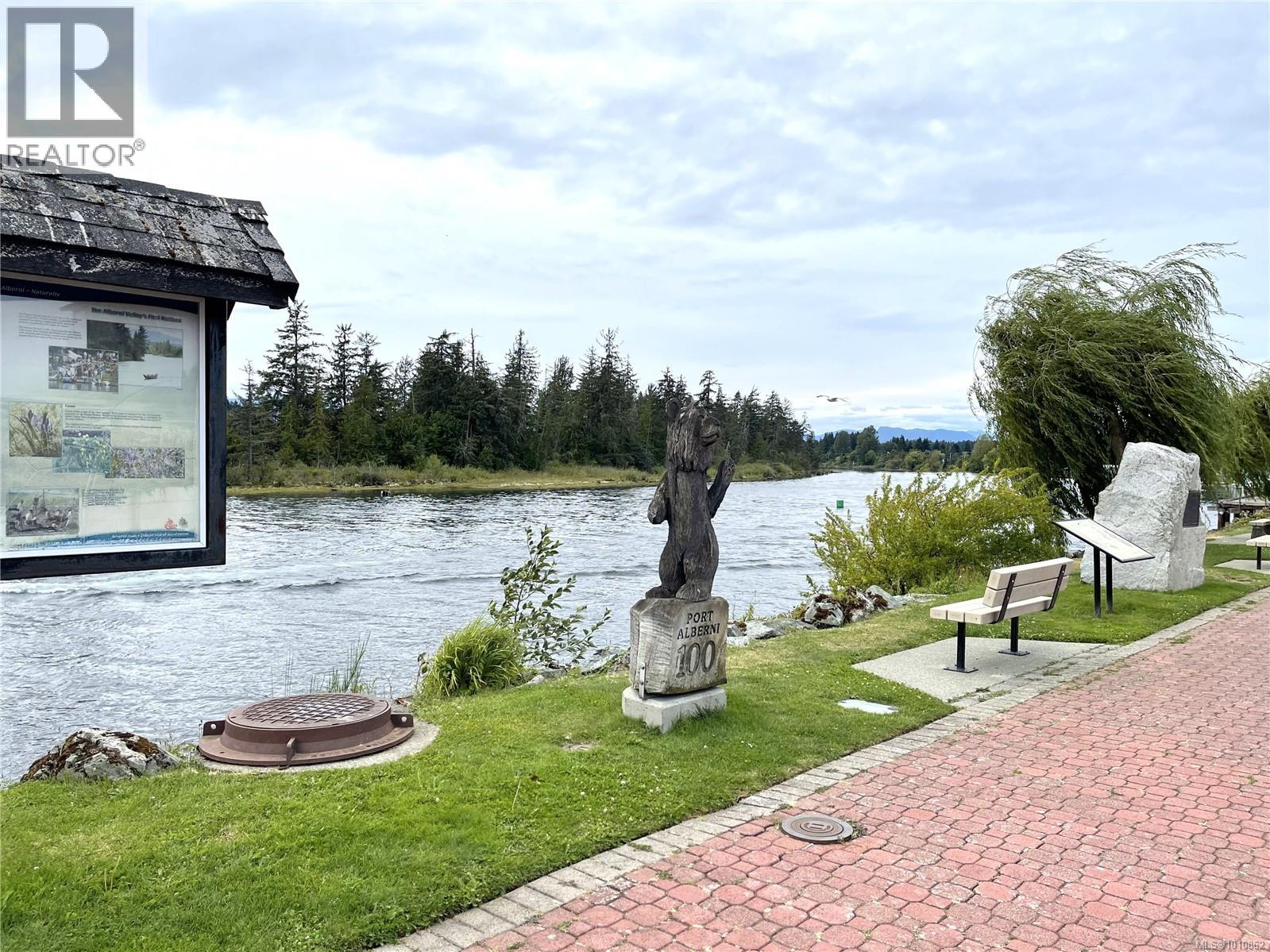 202 4505 Victoria Quay, Port Alberni