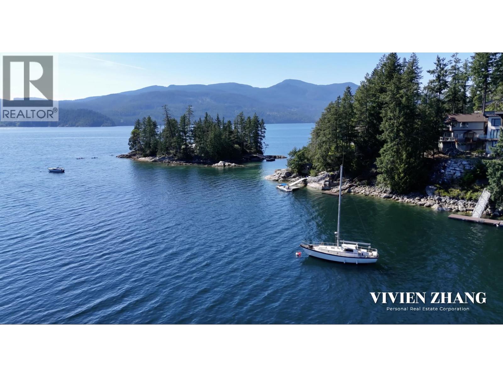 5875 REEF ROAD, Sechelt