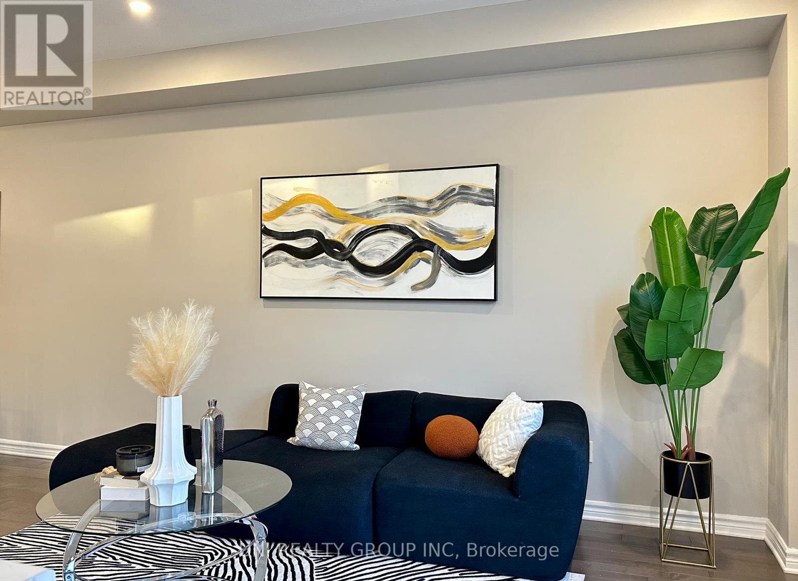 Photo 13 of 2468 Waterlilly Way, Ottawa ON