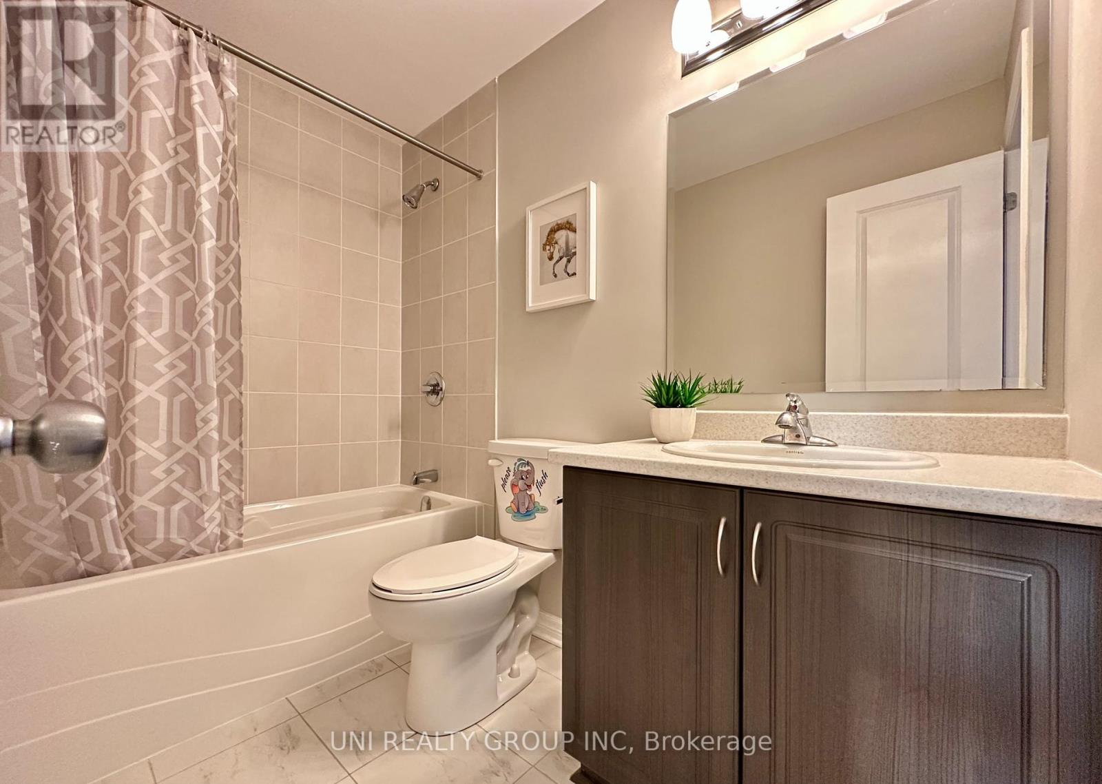 Photo 28 of 2468 Waterlilly Way, Ottawa ON