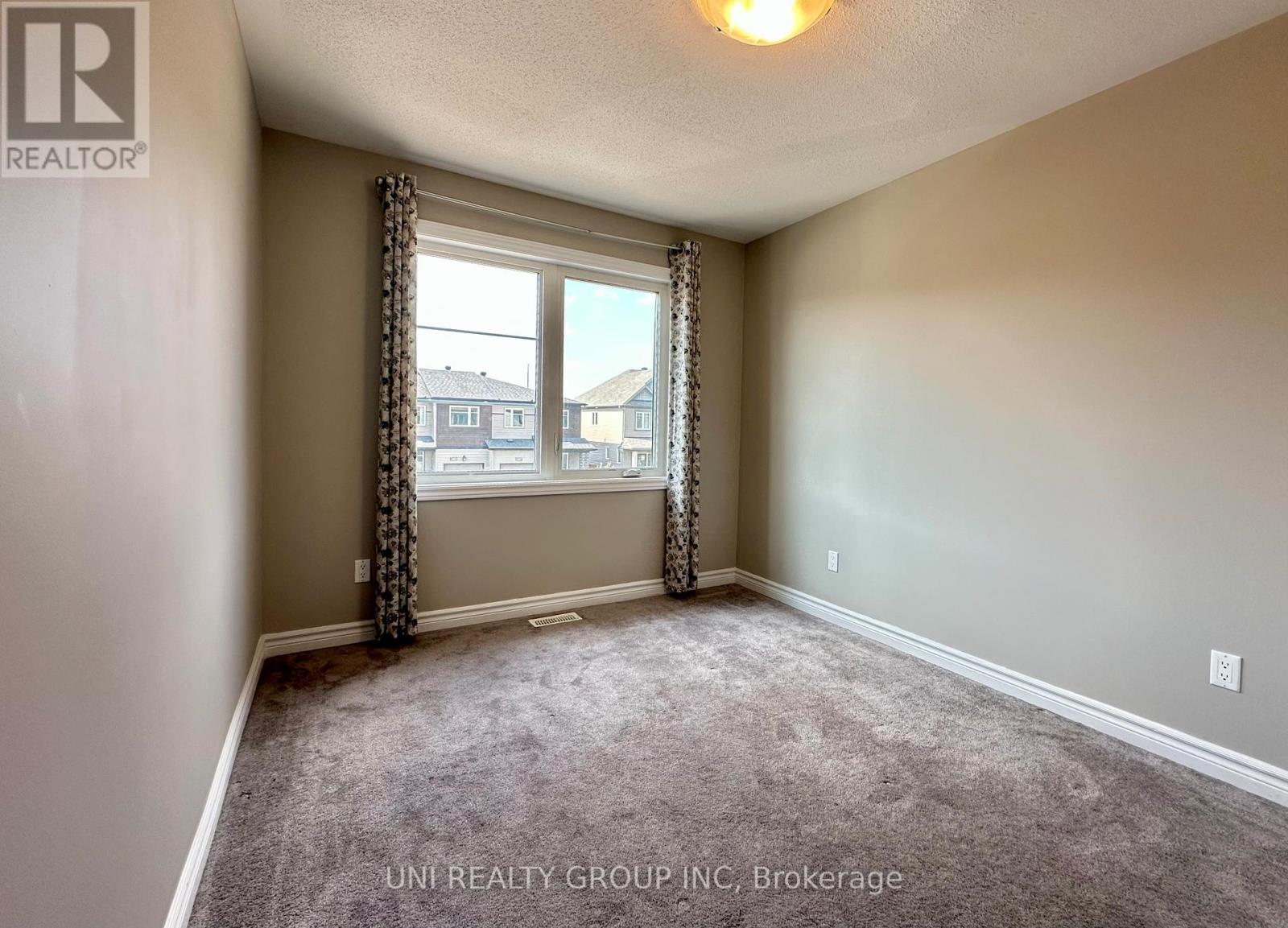 Photo 26 of 2468 Waterlilly Way, Ottawa ON