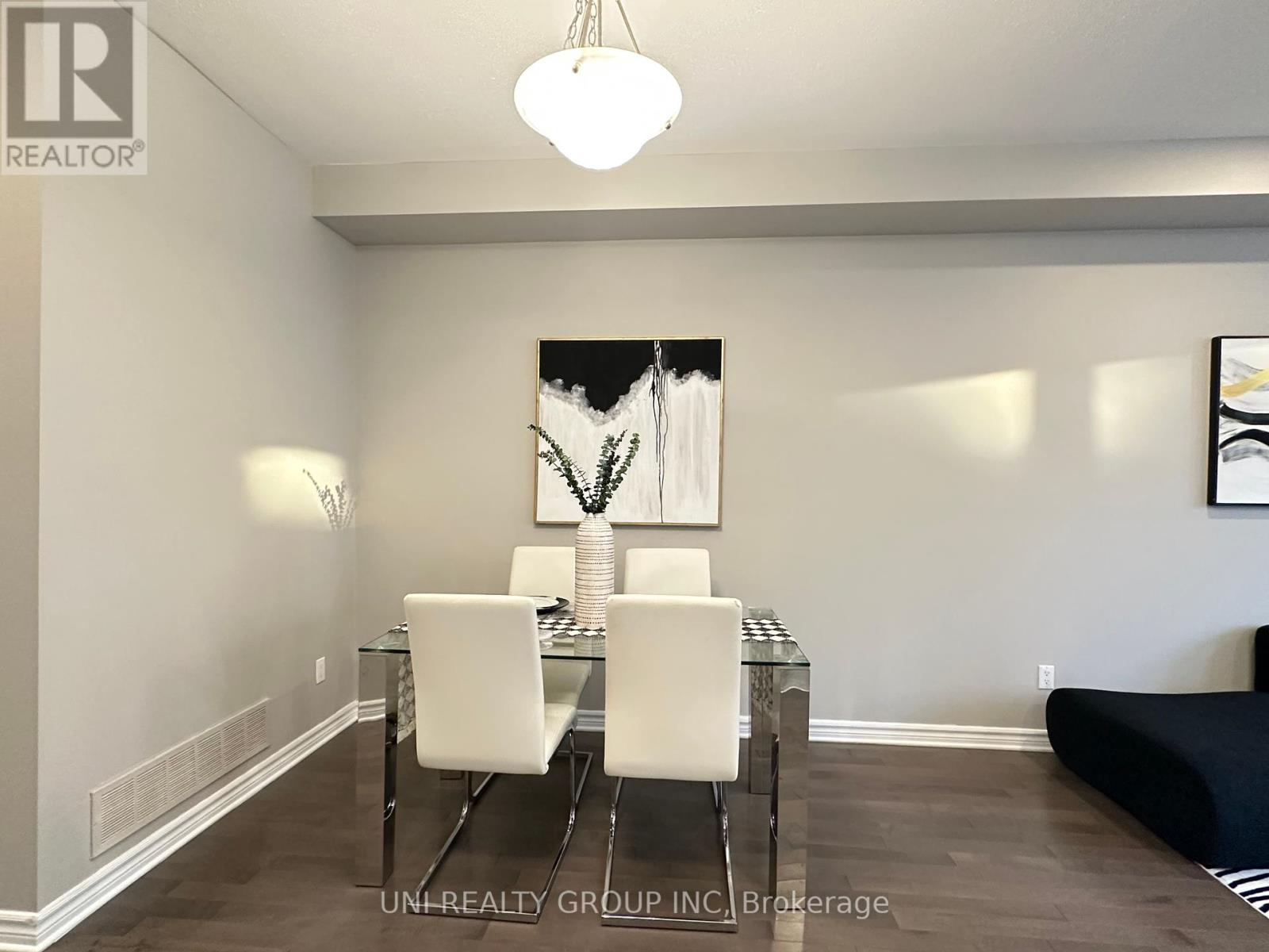 Photo 9 of 2468 Waterlilly Way, Ottawa ON