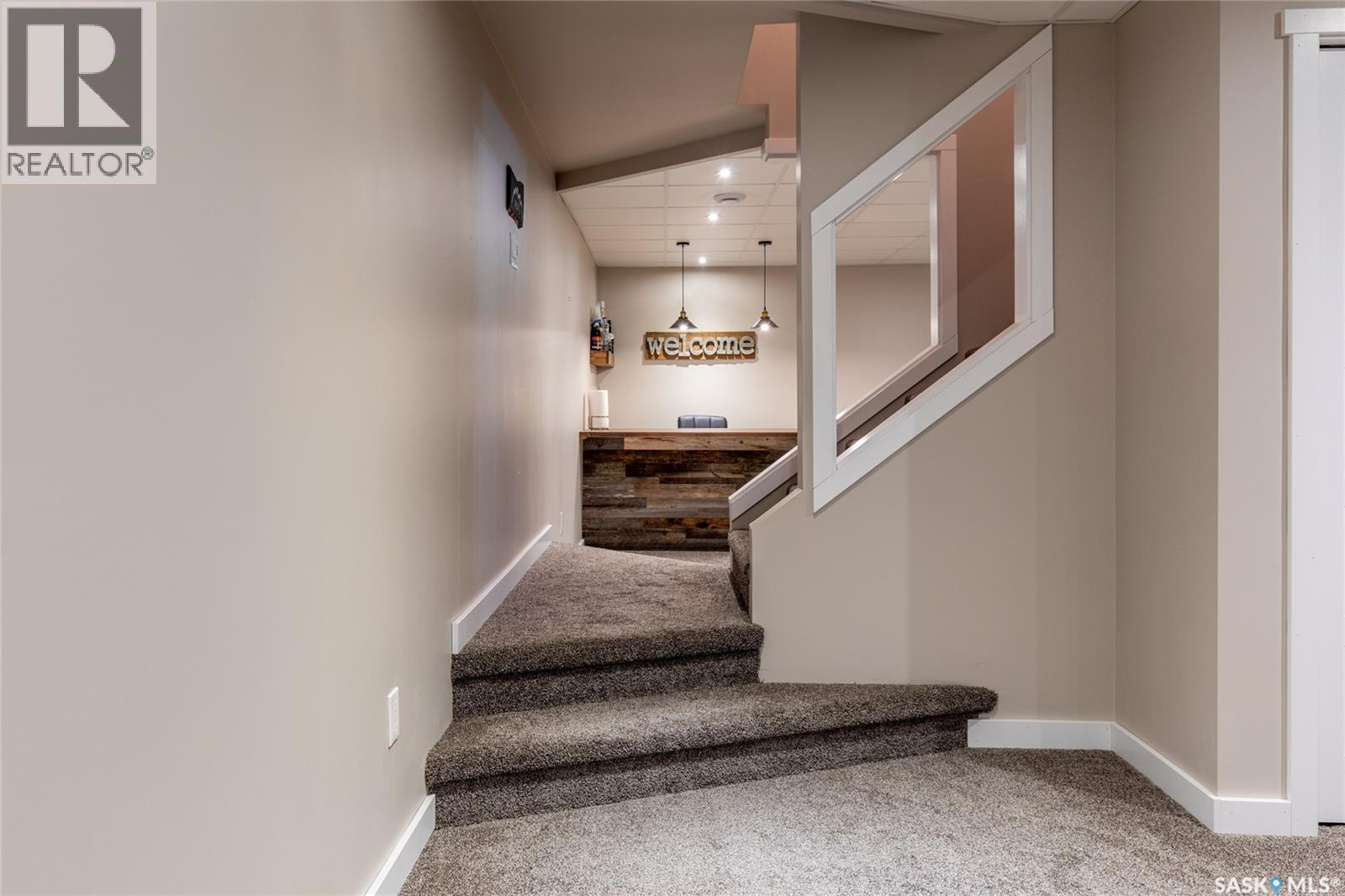 Photo 34 of 405 4th Avenue Ne, Moose Jaw SK