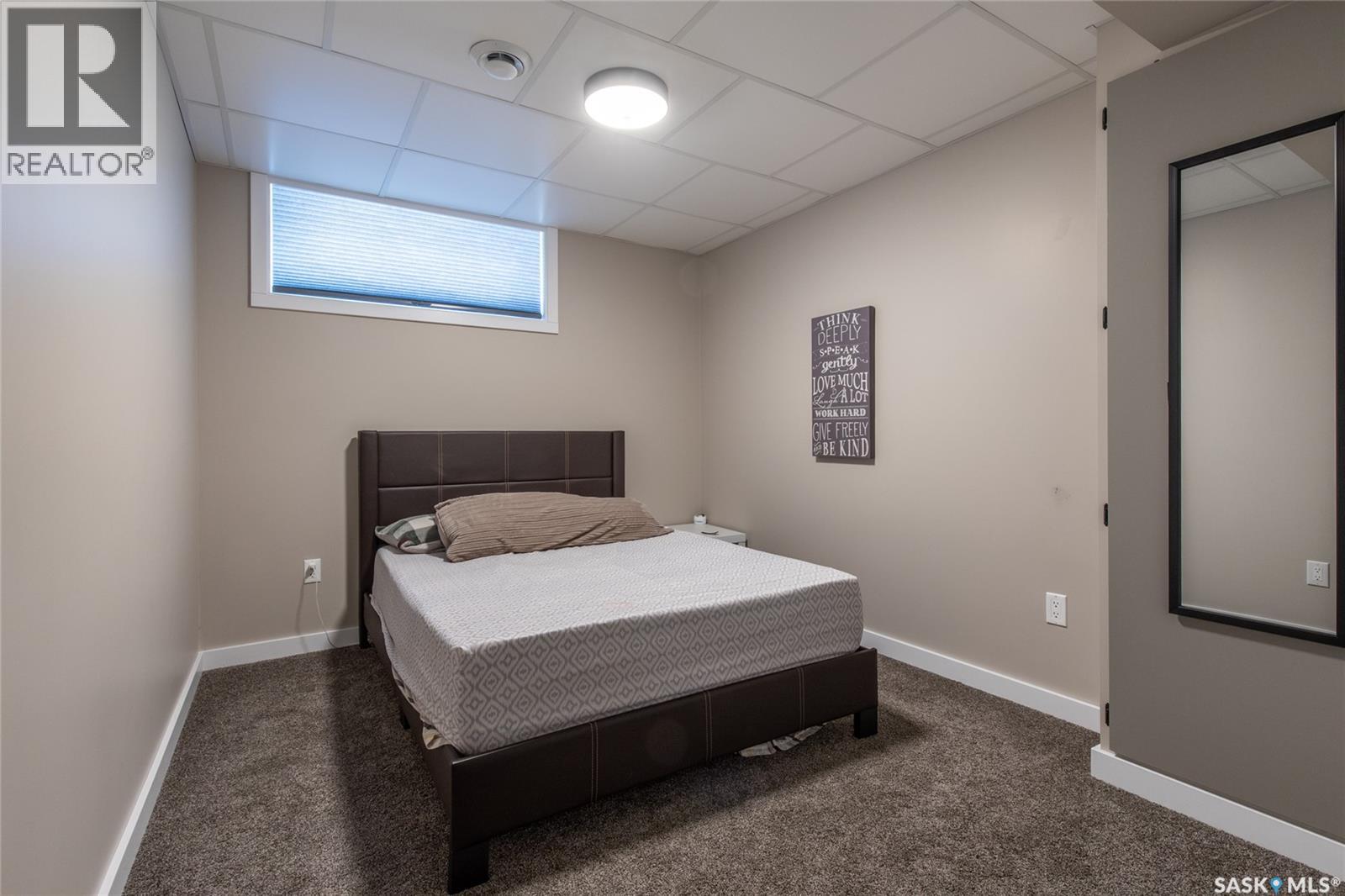 Photo 25 of 405 4th Avenue Ne, Moose Jaw SK