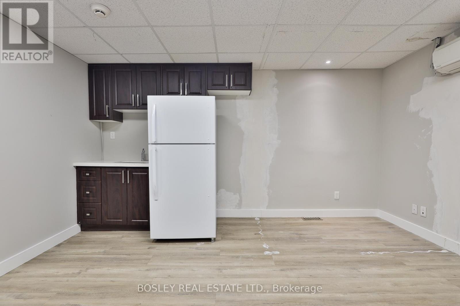 Photo 1 of 202 203 60 King Road, Richmond Hill ON