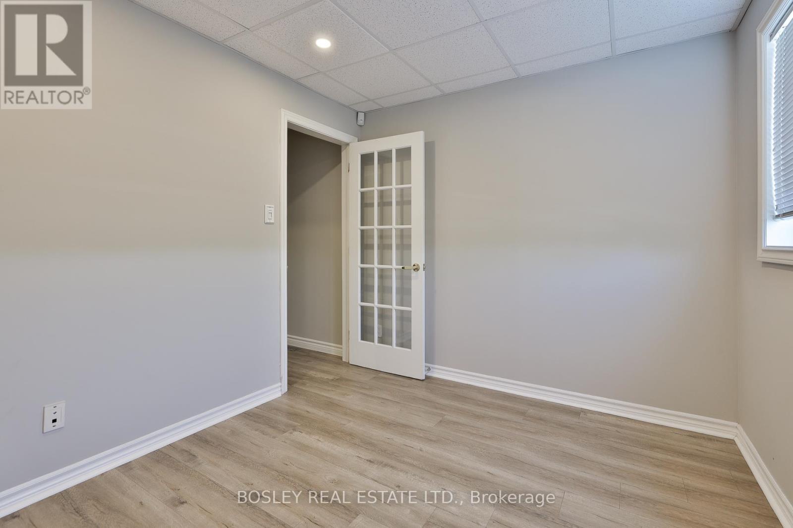 Photo 6 of 202 203 60 King Road, Richmond Hill ON