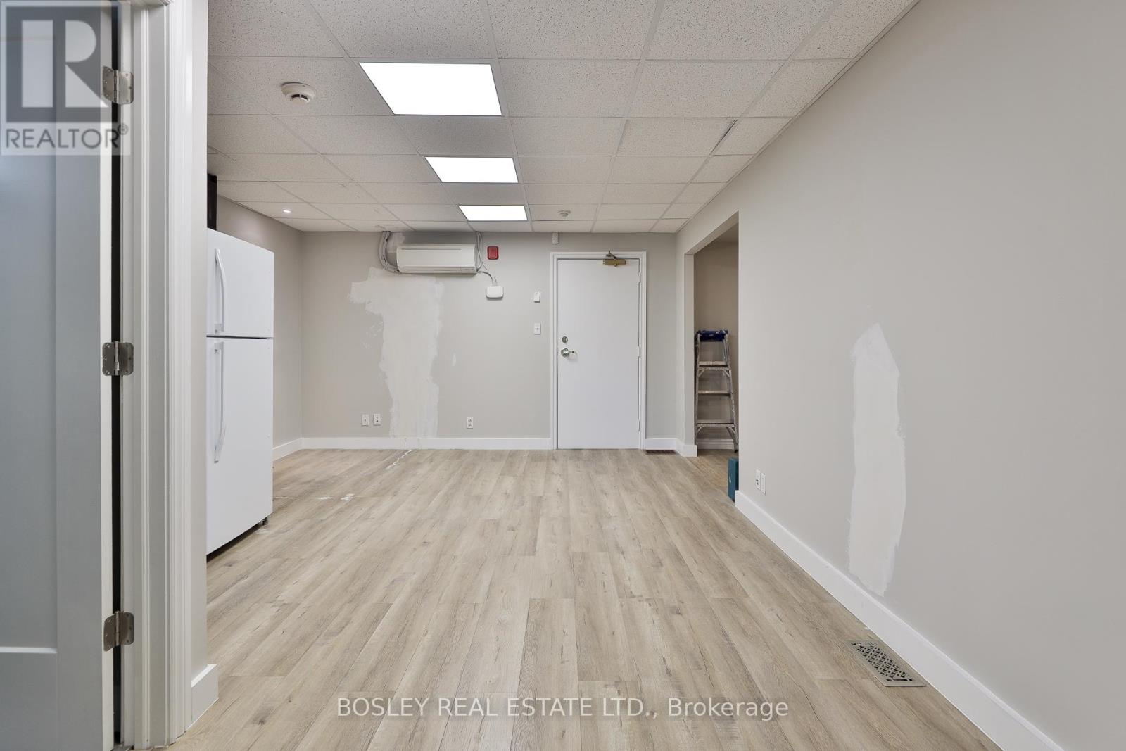 Photo 12 of 202 203 60 King Road, Richmond Hill ON