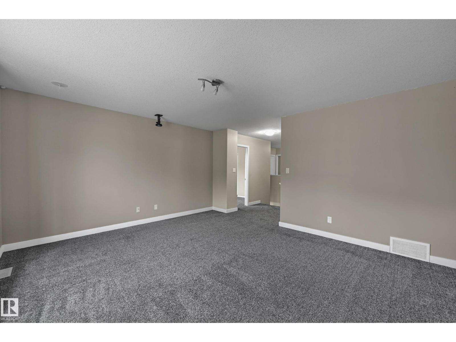 Photo 33 of 638 Leger Wy Nw, Edmonton AB