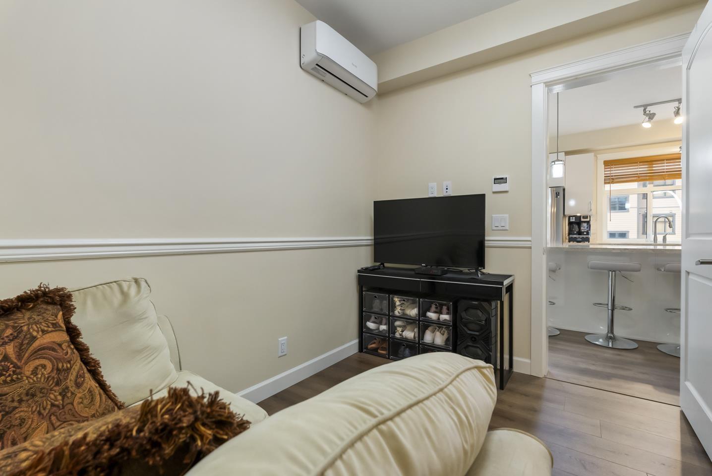 Photo 15 of 212 20376 86 Avenue, Langley BC