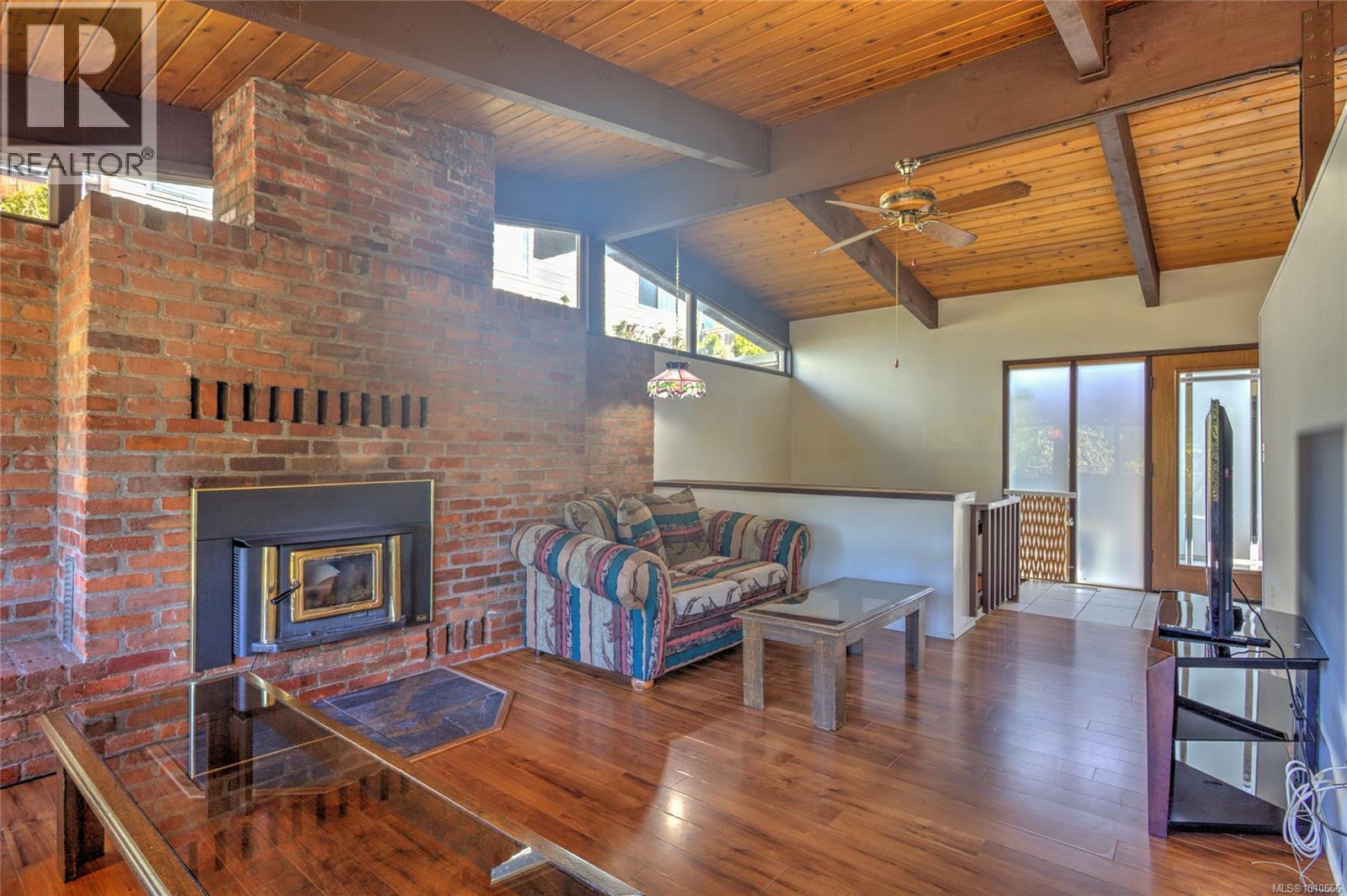 Photo 38 of 56 Prospect Ave, Lake Cowichan BC