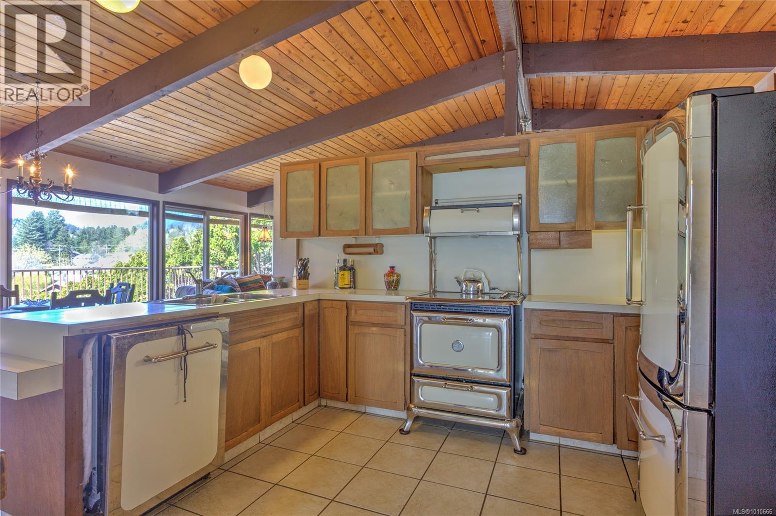 Photo 56 of 56 Prospect Ave, Lake Cowichan BC