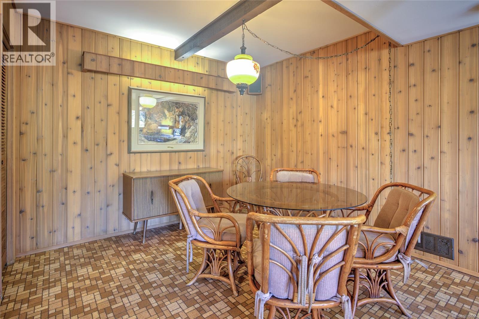Photo 26 of 56 Prospect Ave, Lake Cowichan BC