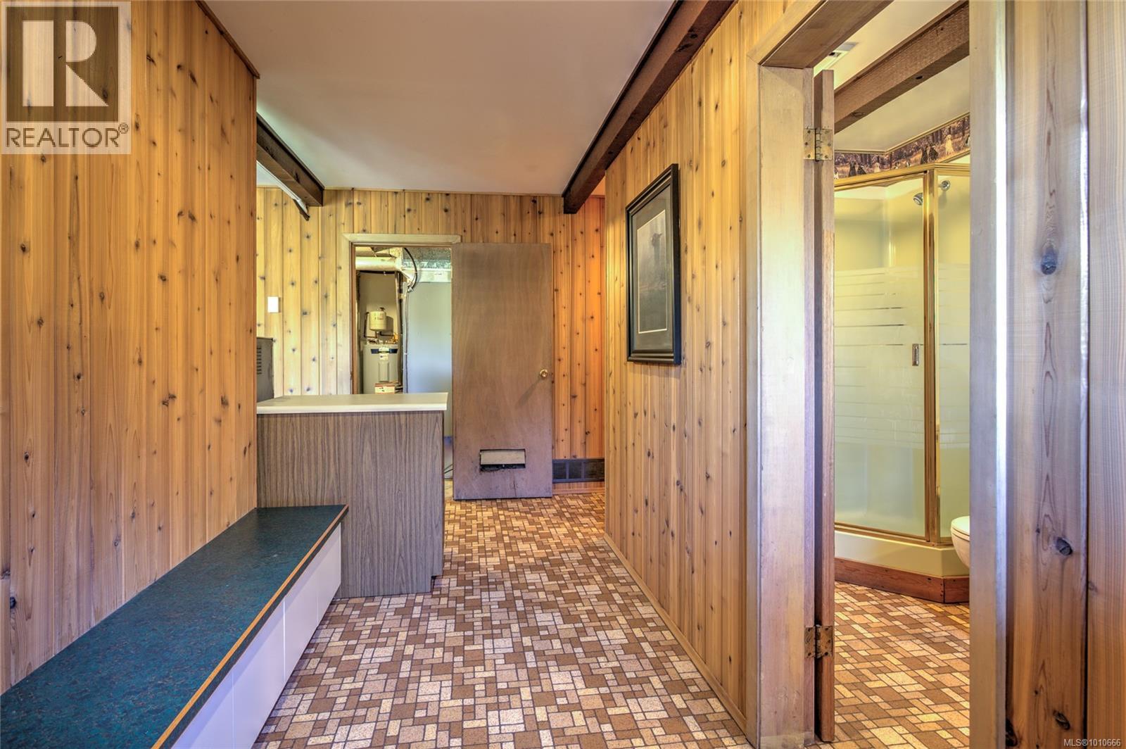 Photo 41 of 56 Prospect Ave, Lake Cowichan BC