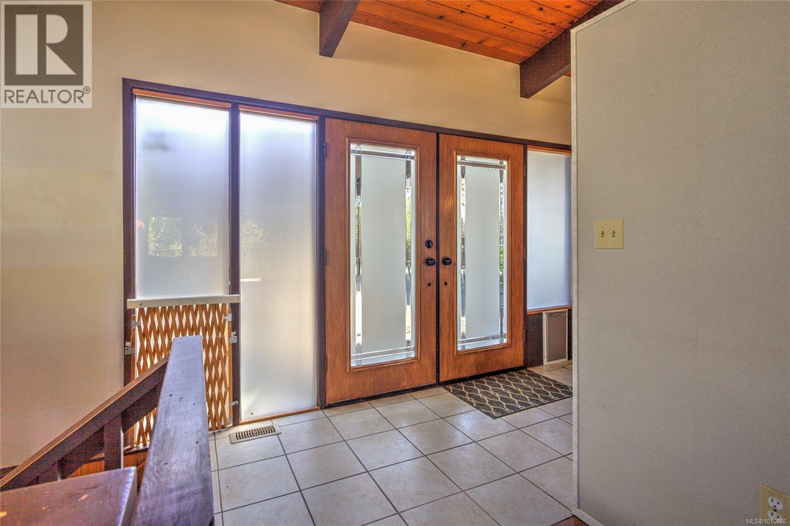 Photo 62 of 56 Prospect Ave, Lake Cowichan BC