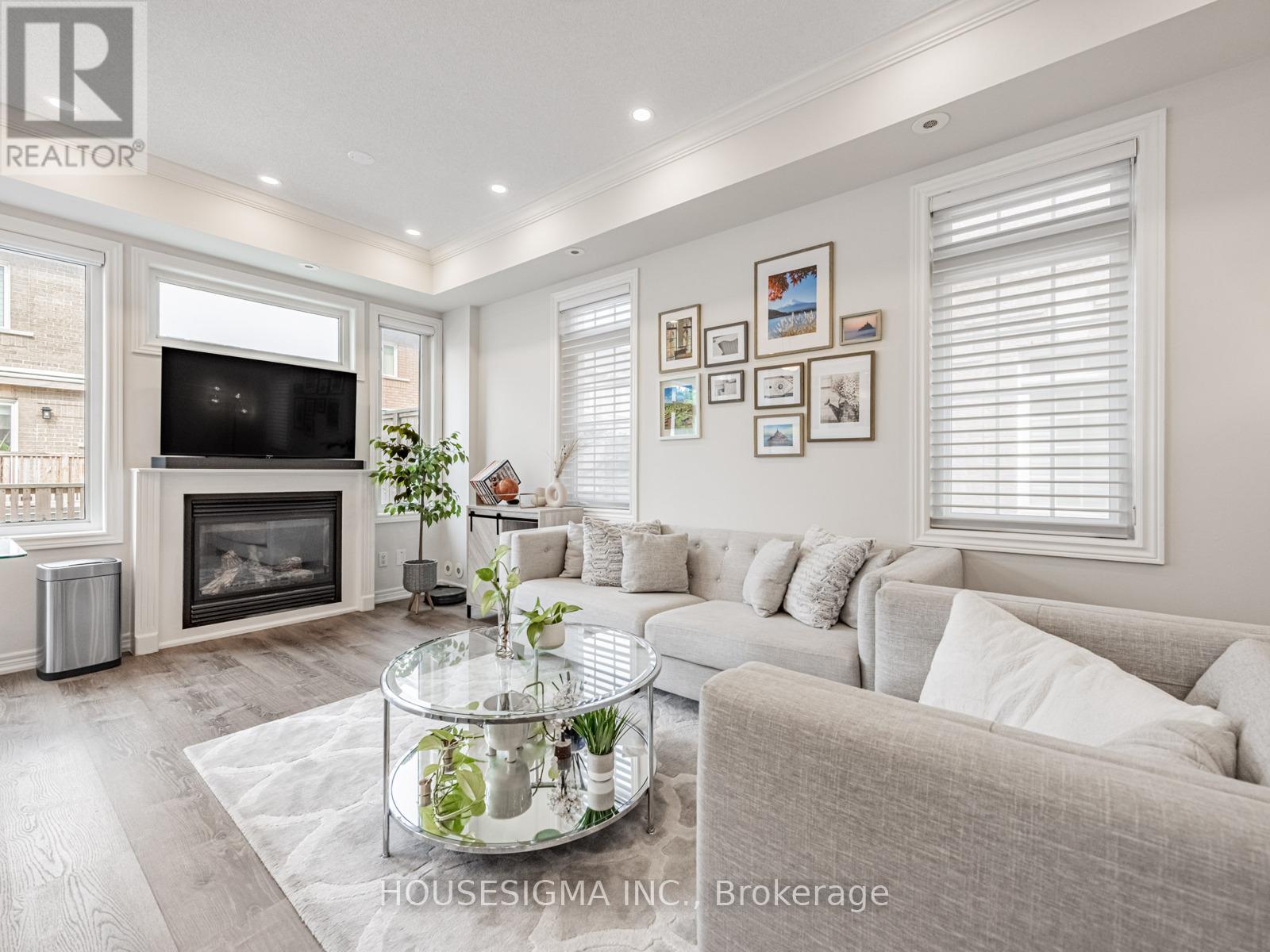 Photo 26 of 206 60 Rosewood Avenue, Mississauga ON