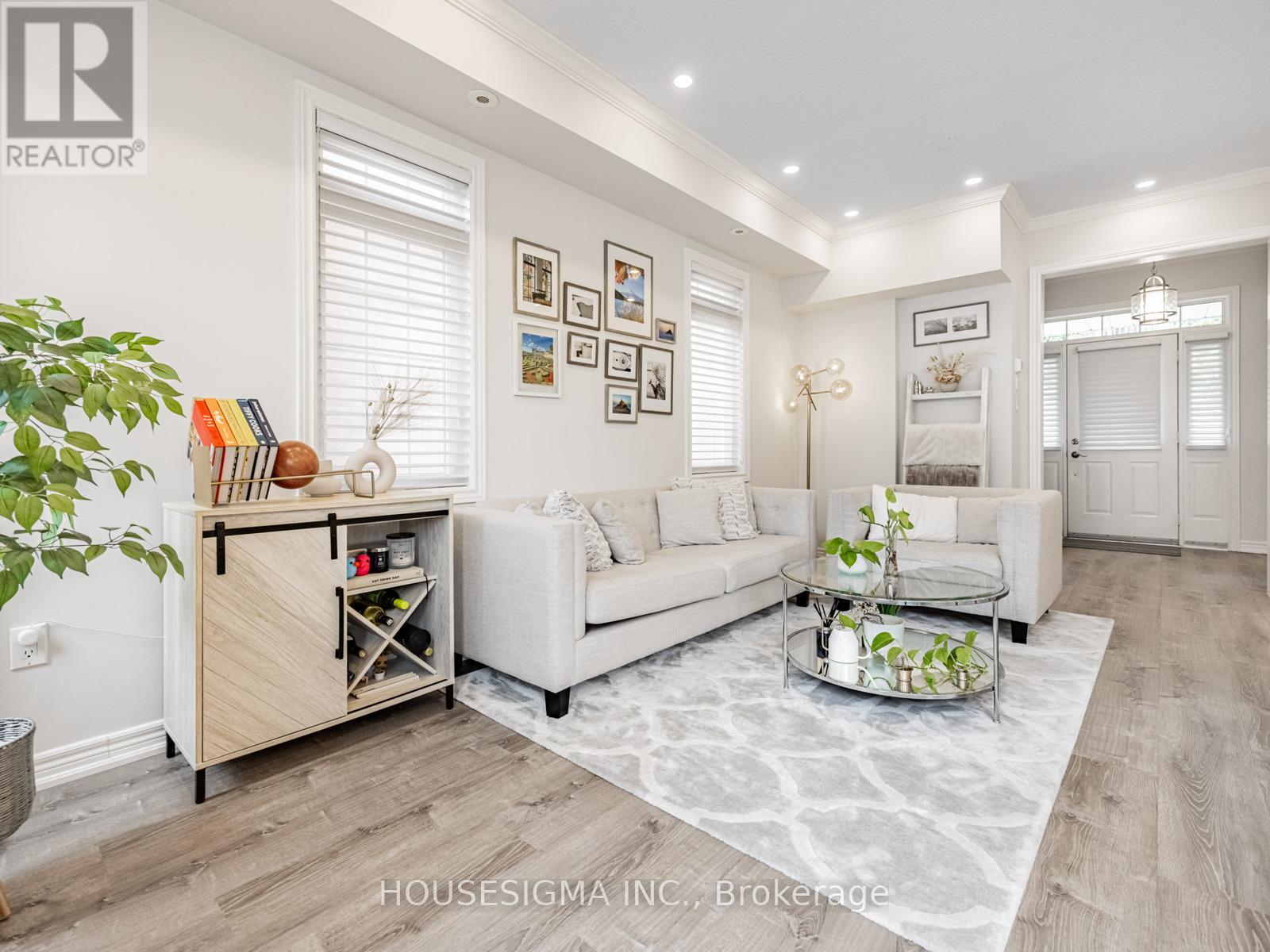 Photo 31 of 206 60 Rosewood Avenue, Mississauga ON