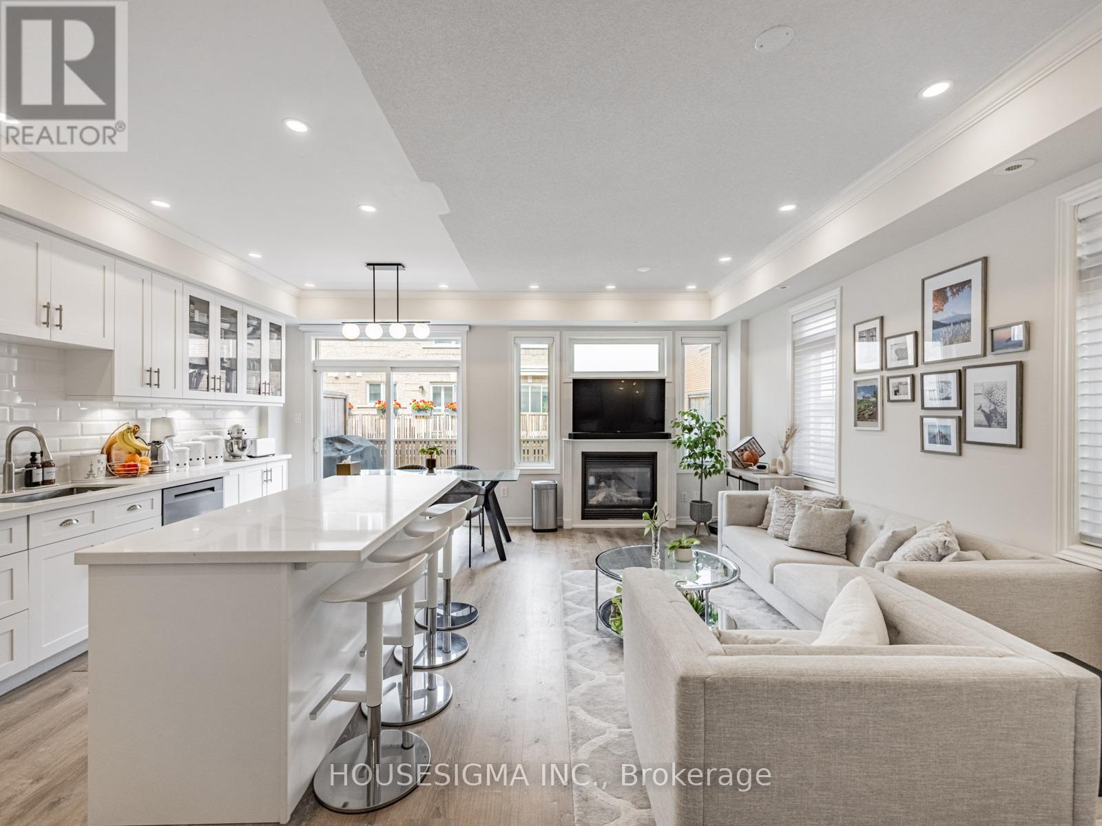 Photo 21 of 206 60 Rosewood Avenue, Mississauga ON
