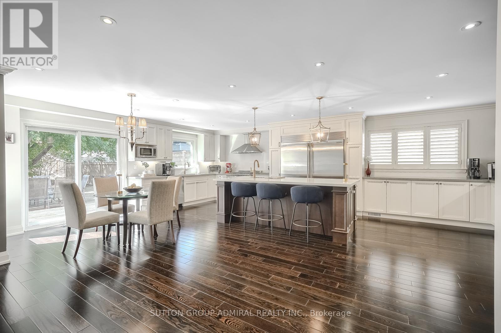 Photo 31 of 2360 Marisa Court, Mississauga ON