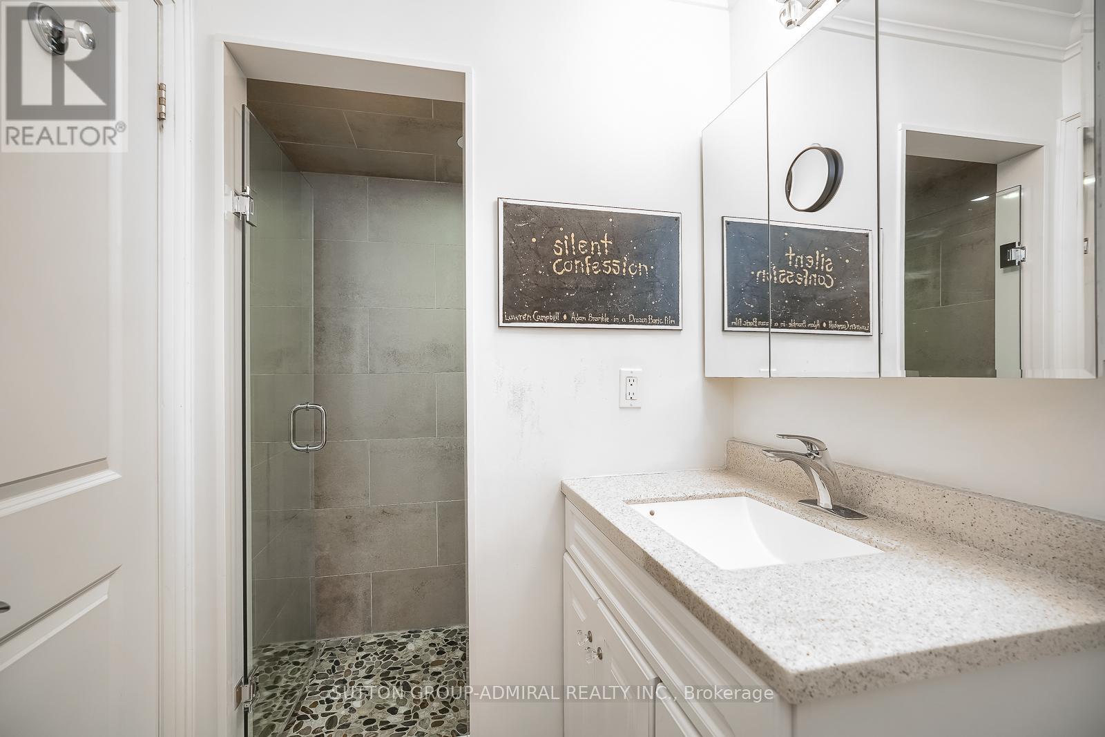 Photo 30 of 2360 Marisa Court, Mississauga ON