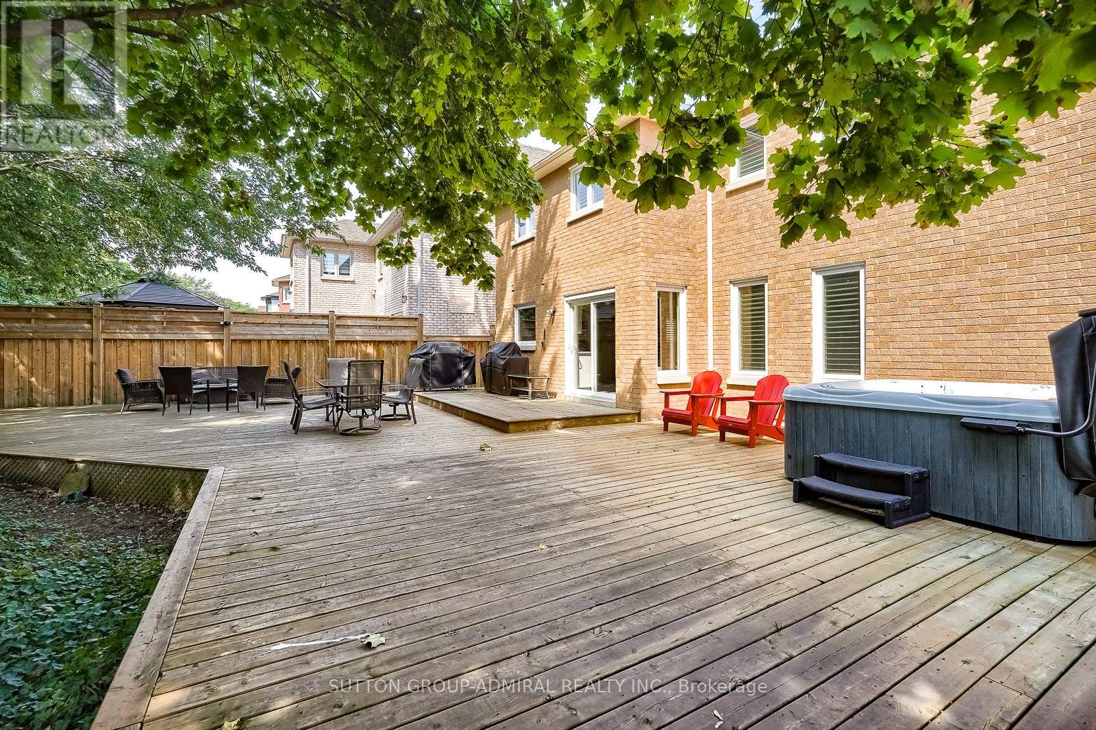 Photo 33 of 2360 Marisa Court, Mississauga ON