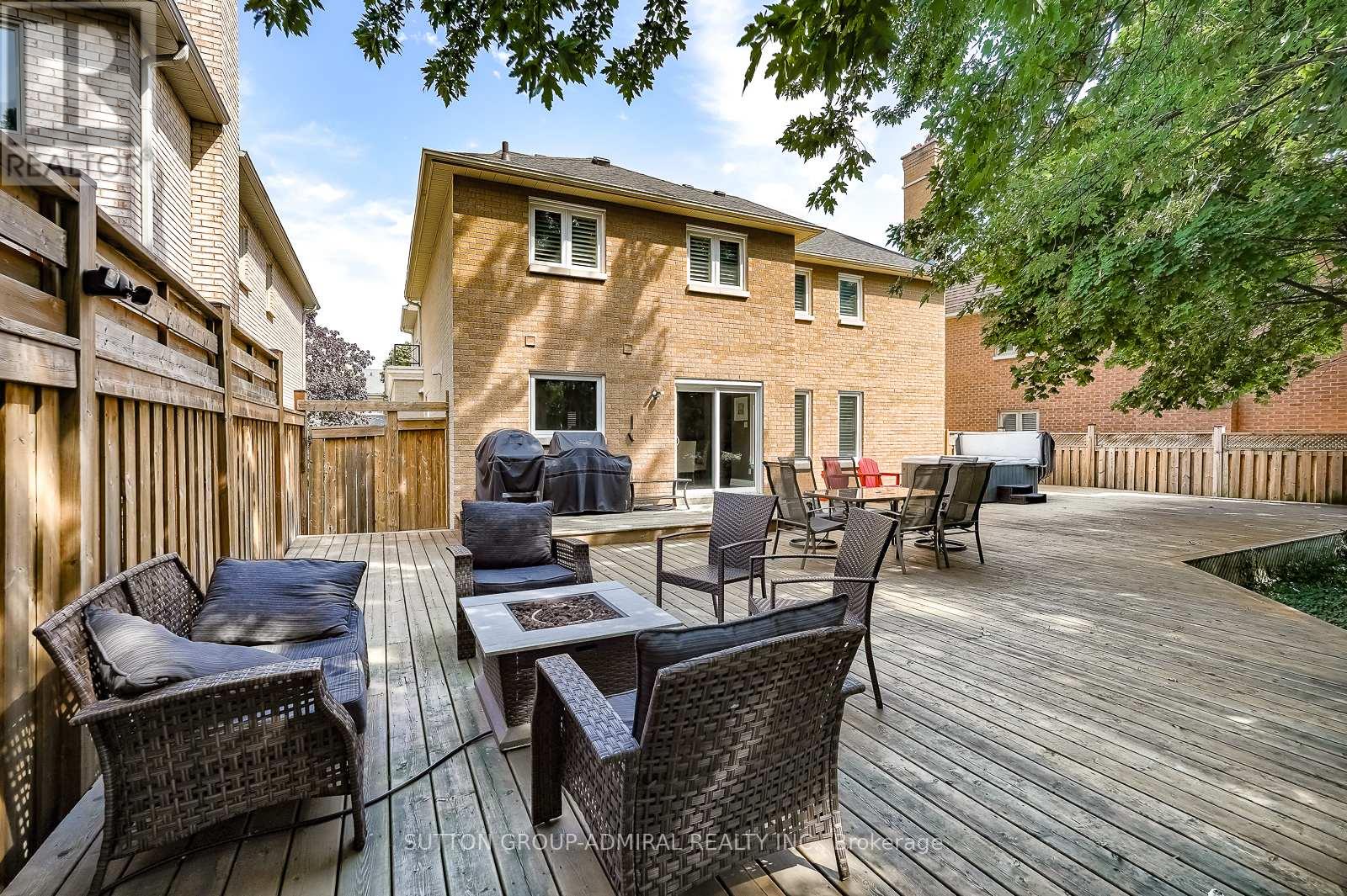 Photo 45 of 2360 Marisa Court, Mississauga ON