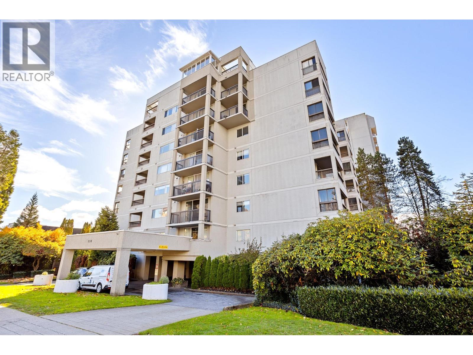 Photo 5 of 902 550 Eighth Street, New Westminster BC